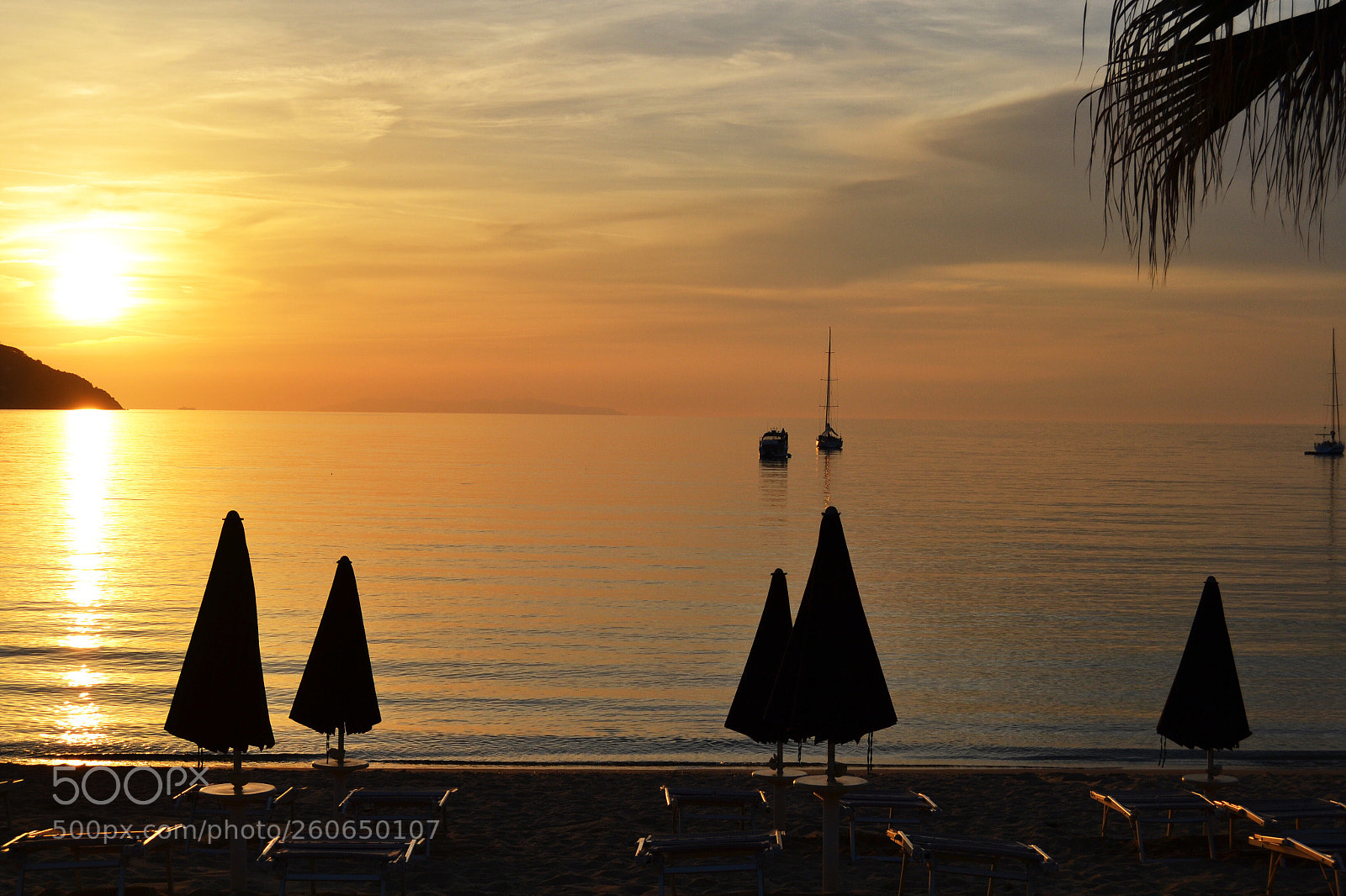 Nikon D3100 sample photo. Sunset on the island photography
