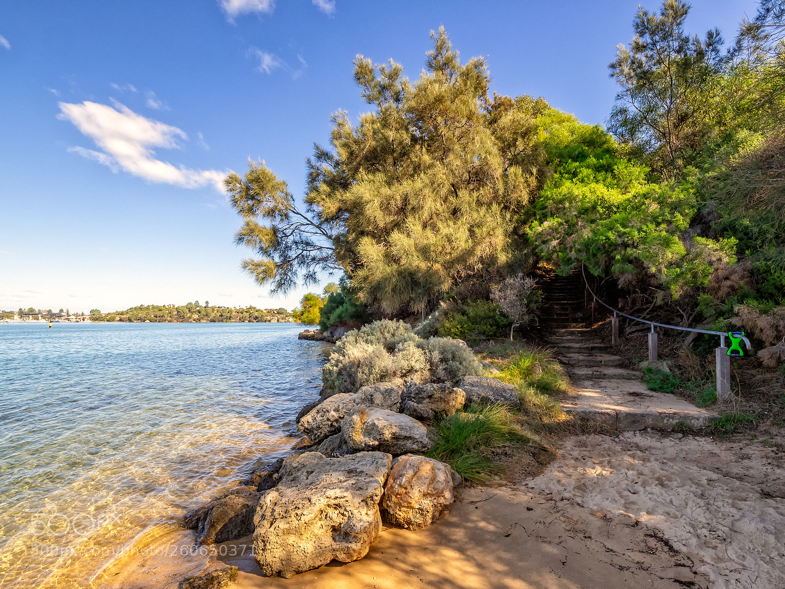 Olympus OM-D E-M1 sample photo. Minim cove to rocky photography