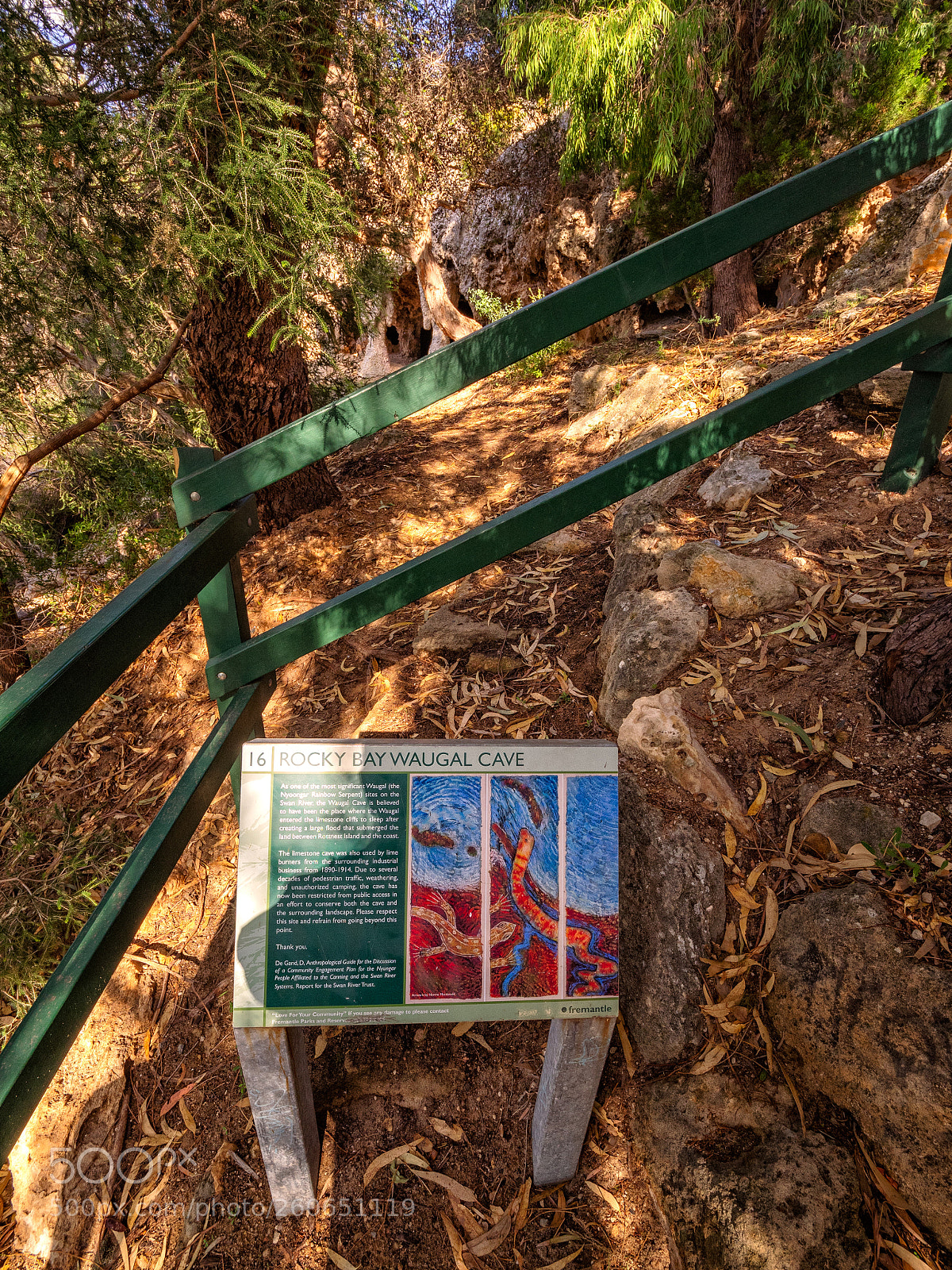 Olympus OM-D E-M1 sample photo. Minim cove to rocky photography