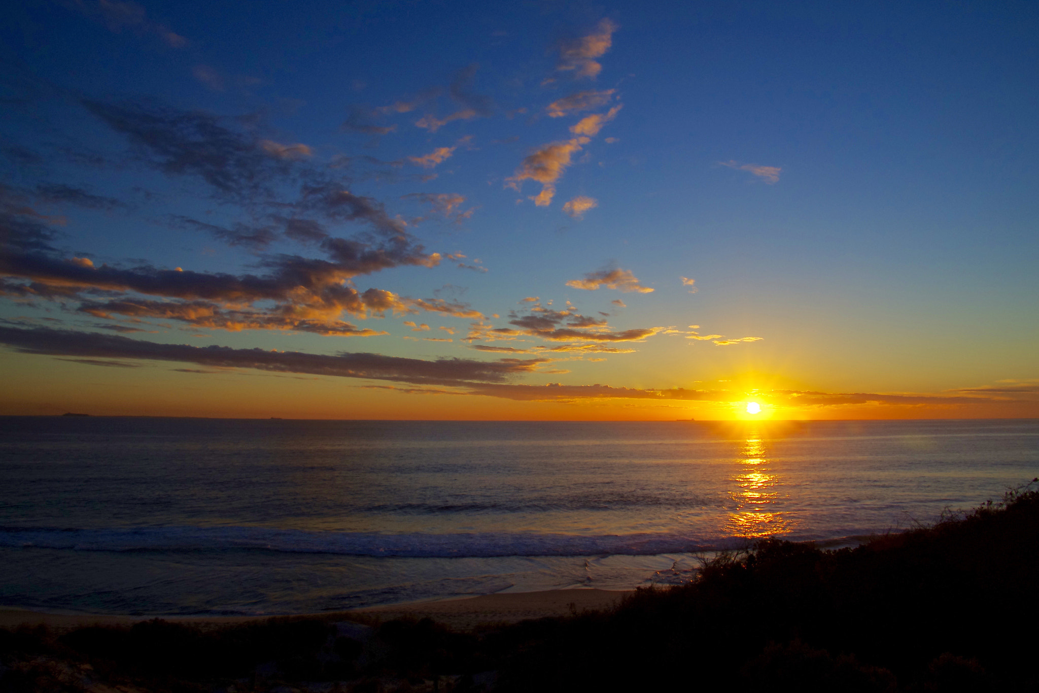 Pentax K-5 IIs sample photo. Sunset at floreat beach photography