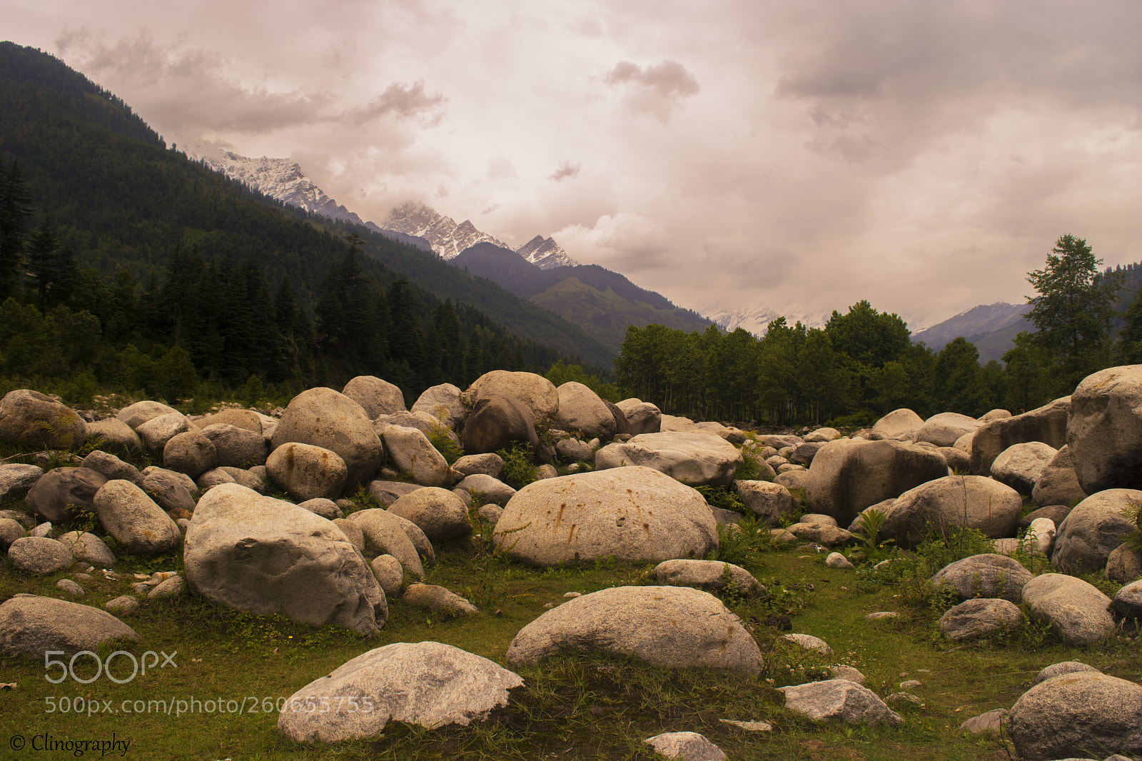 Nikon D5500 sample photo. Rock & cloud photography