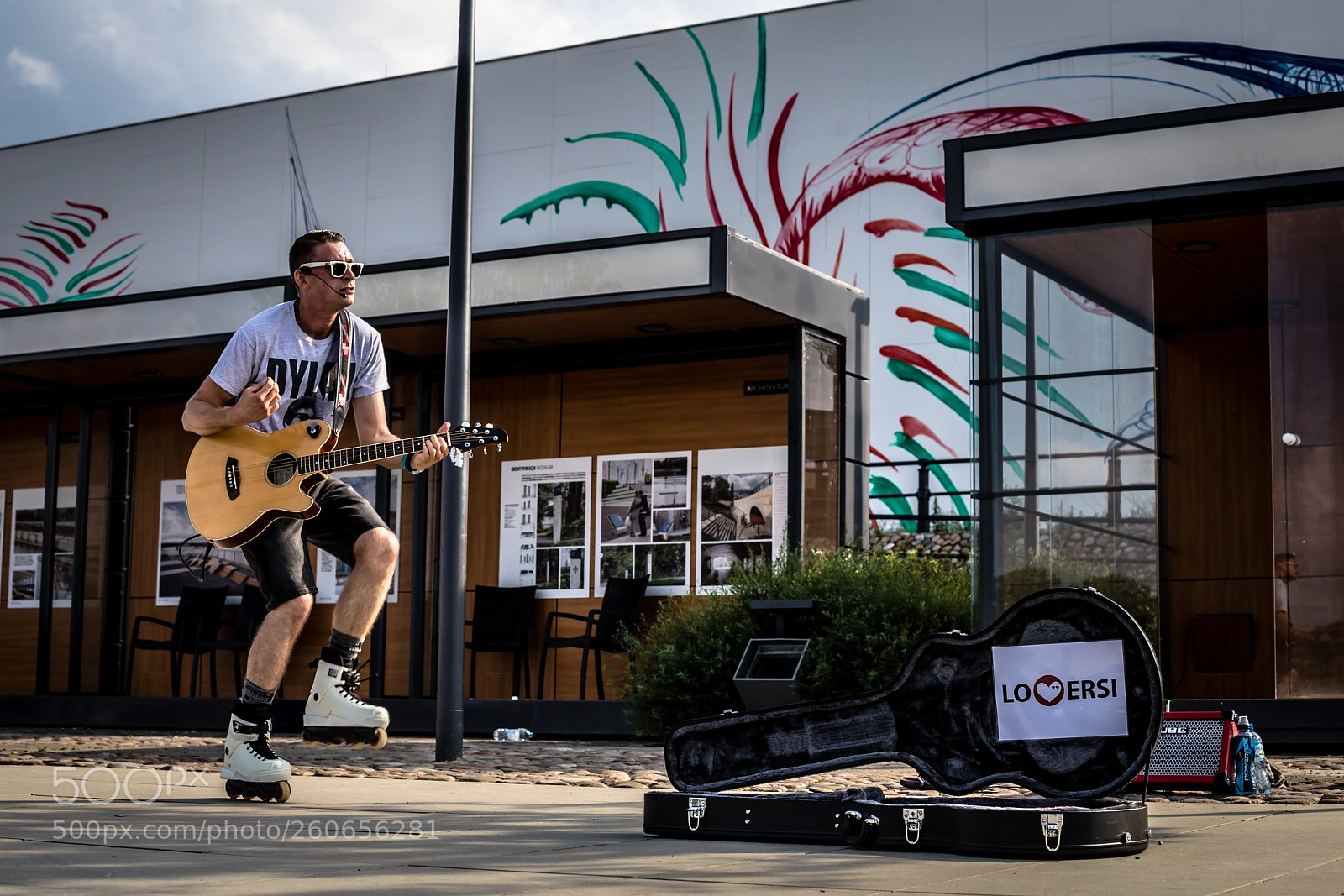 Canon EOS 6D sample photo. Rollerskating street musician, warsaw photography