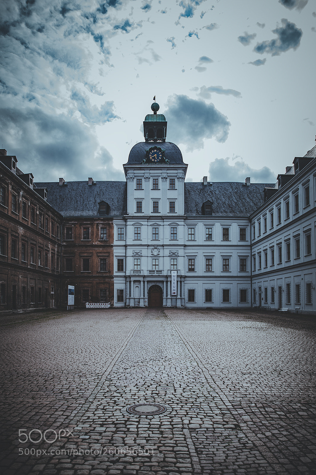 Canon EOS 5D Mark II sample photo. Chrystal castle photography