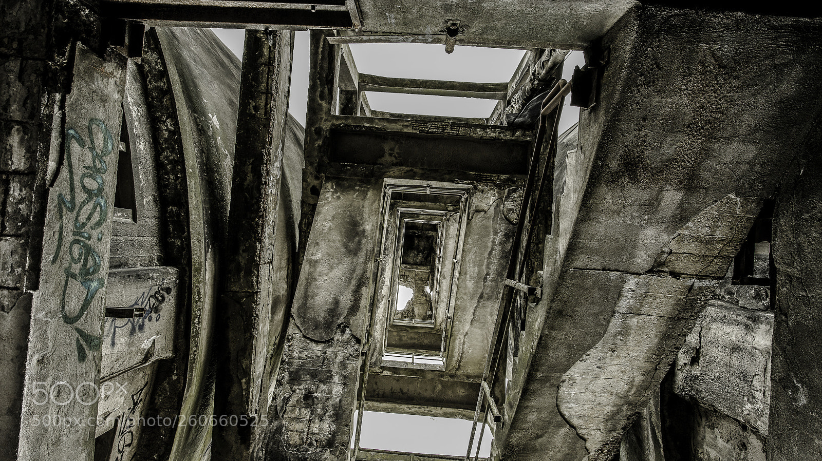 Canon EOS 6D Mark II sample photo. Durchblicke chemiewerk r photography