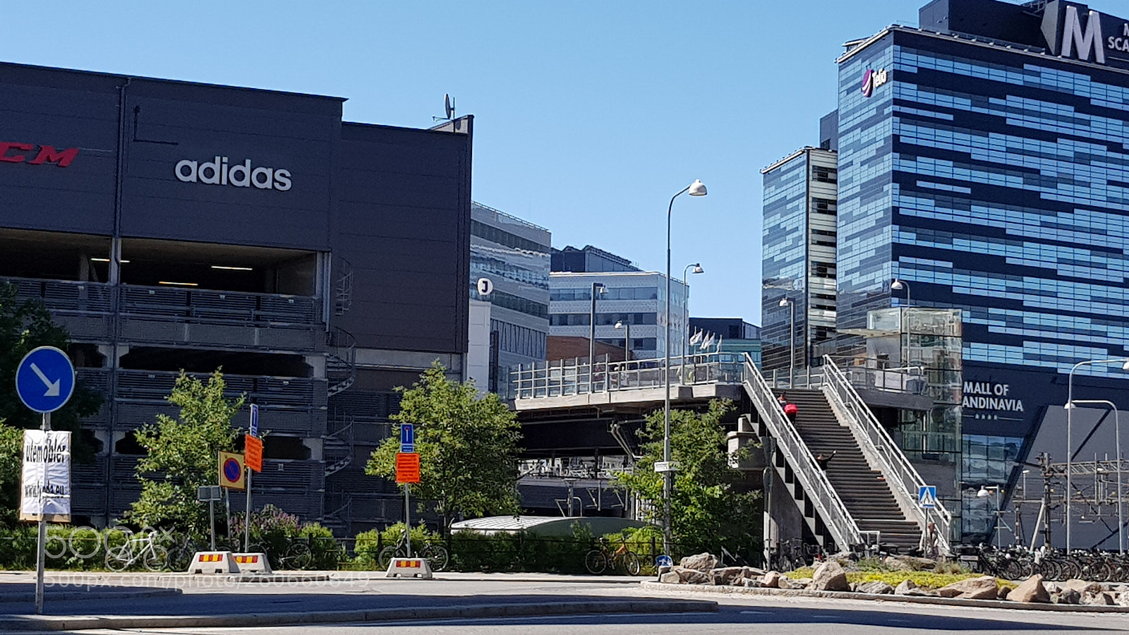 Samsung Galaxy S8 sample photo. New buildings growing up photography