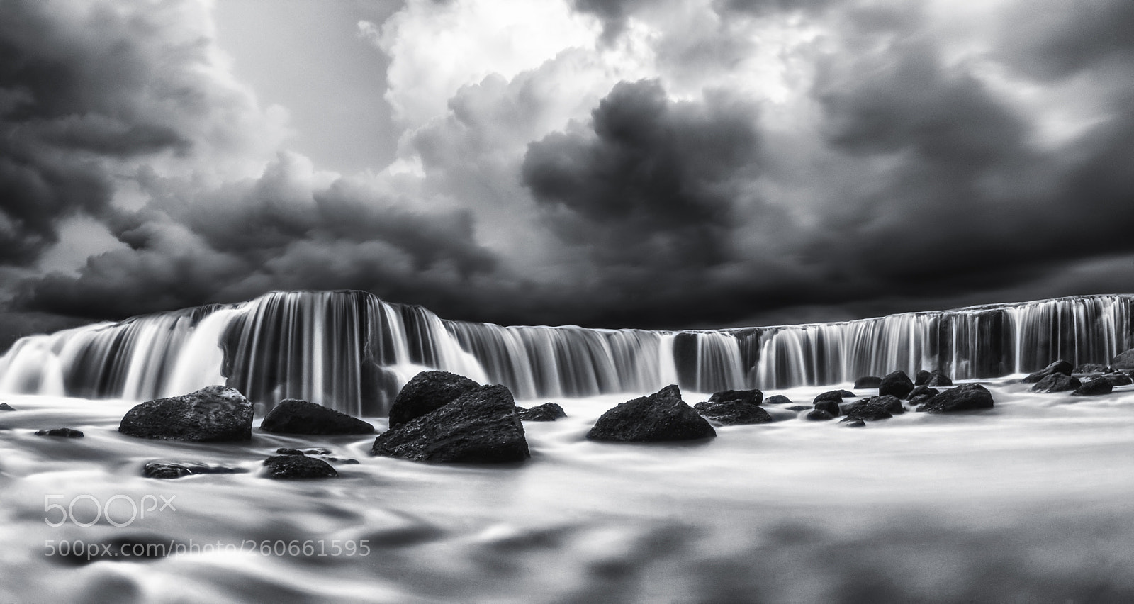 Nikon D7200 sample photo. Cloudy parigi waterfall photography