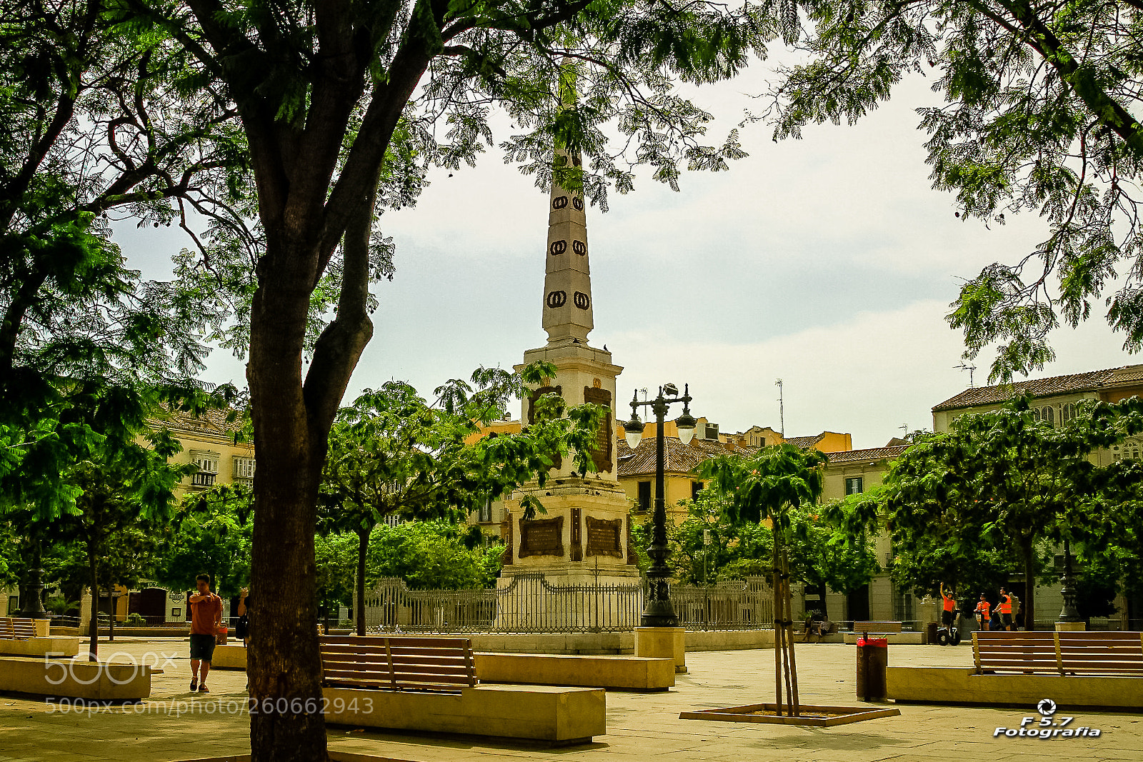 Canon EOS 7D sample photo. Plaza de la merced photography