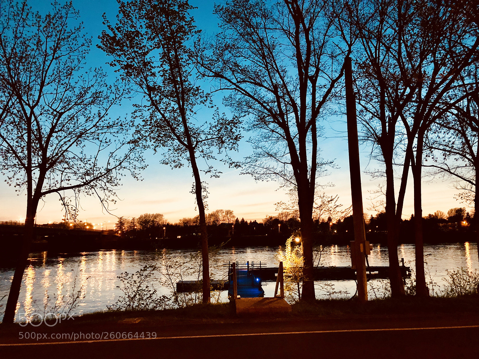 Apple iPhone 8 Plus sample photo. Sundown  photography