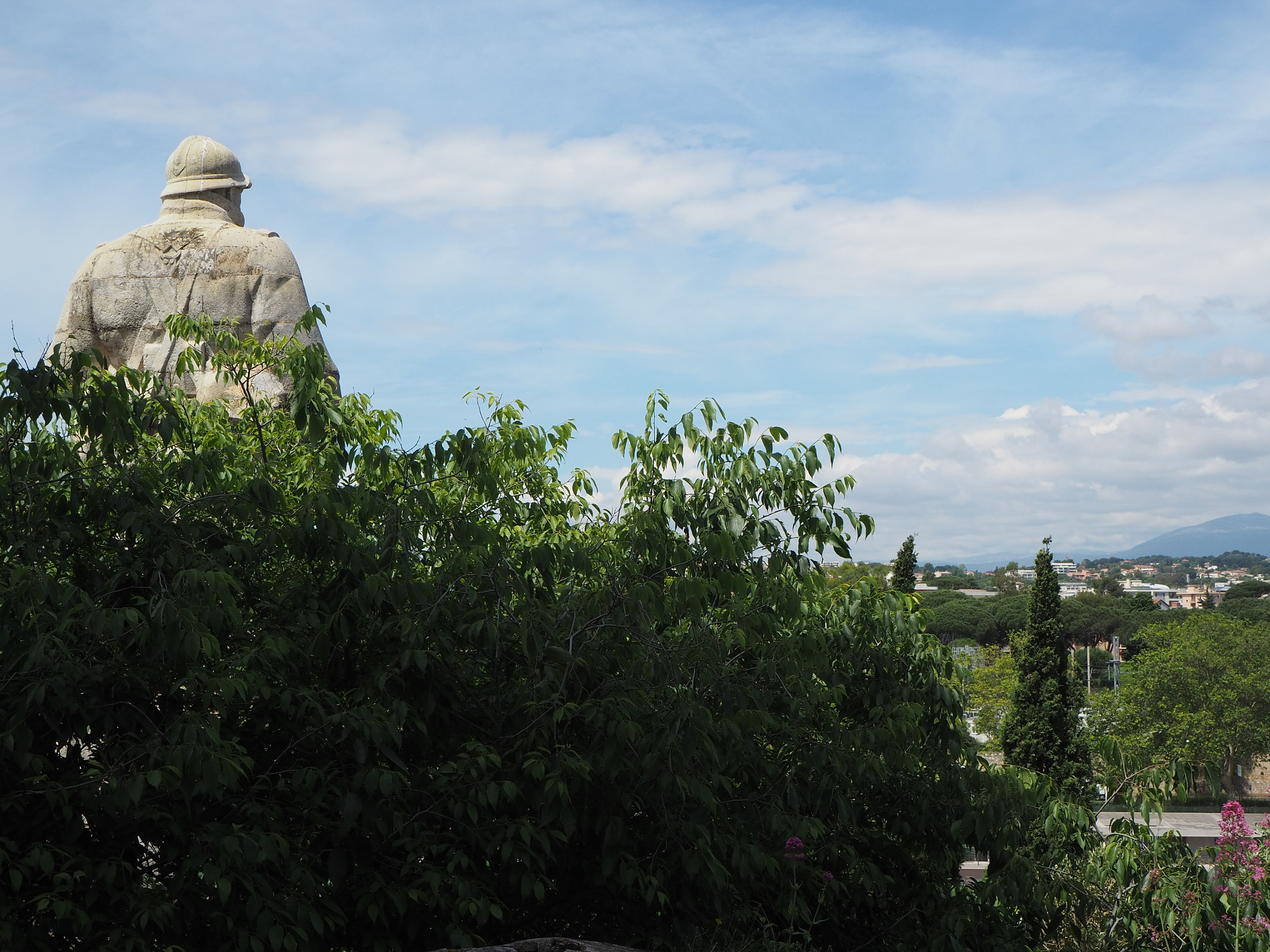 Olympus OM-D E-M10 III sample photo. Nice, france photography