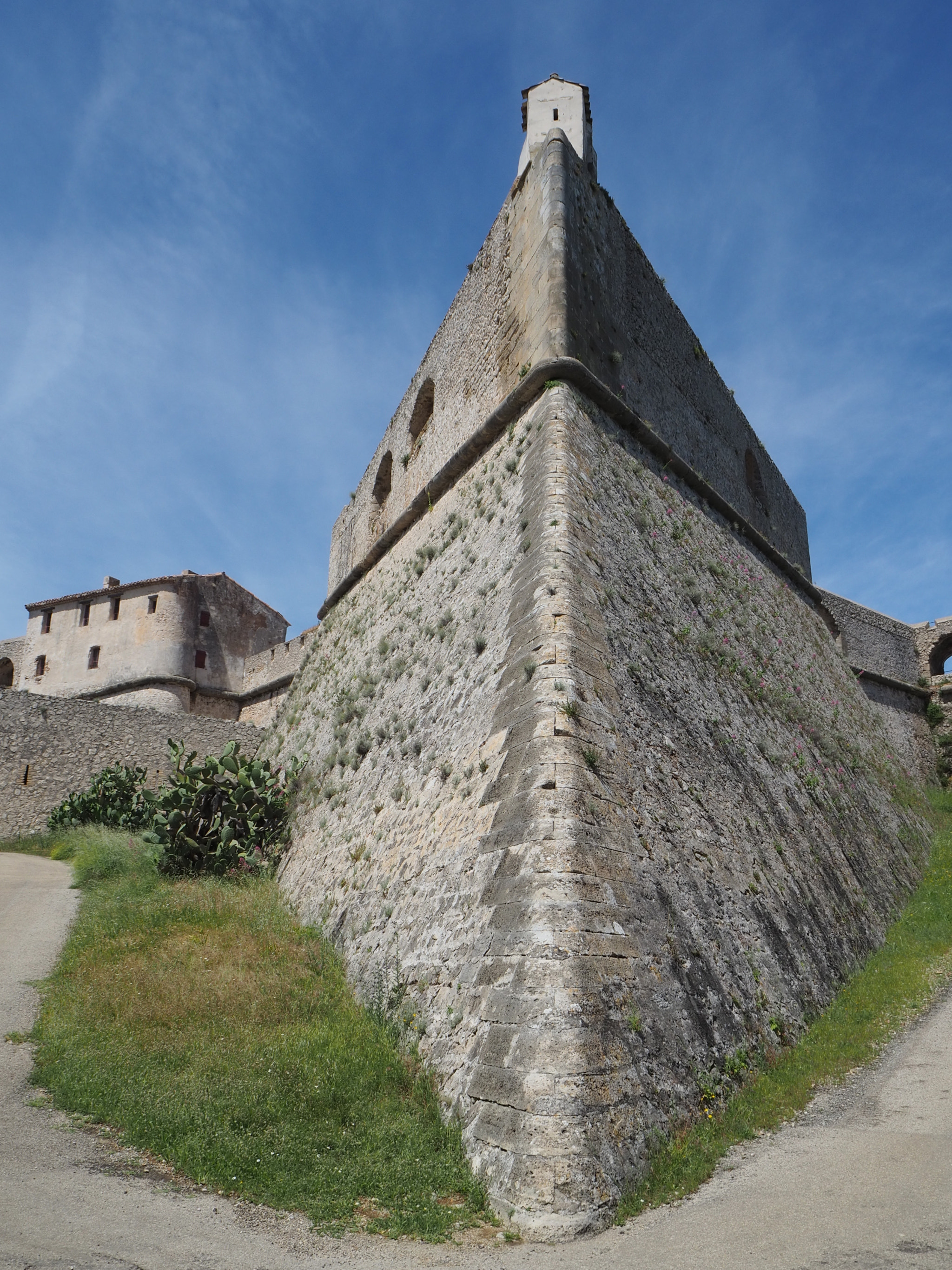 Olympus OM-D E-M10 III sample photo. Nice, france photography