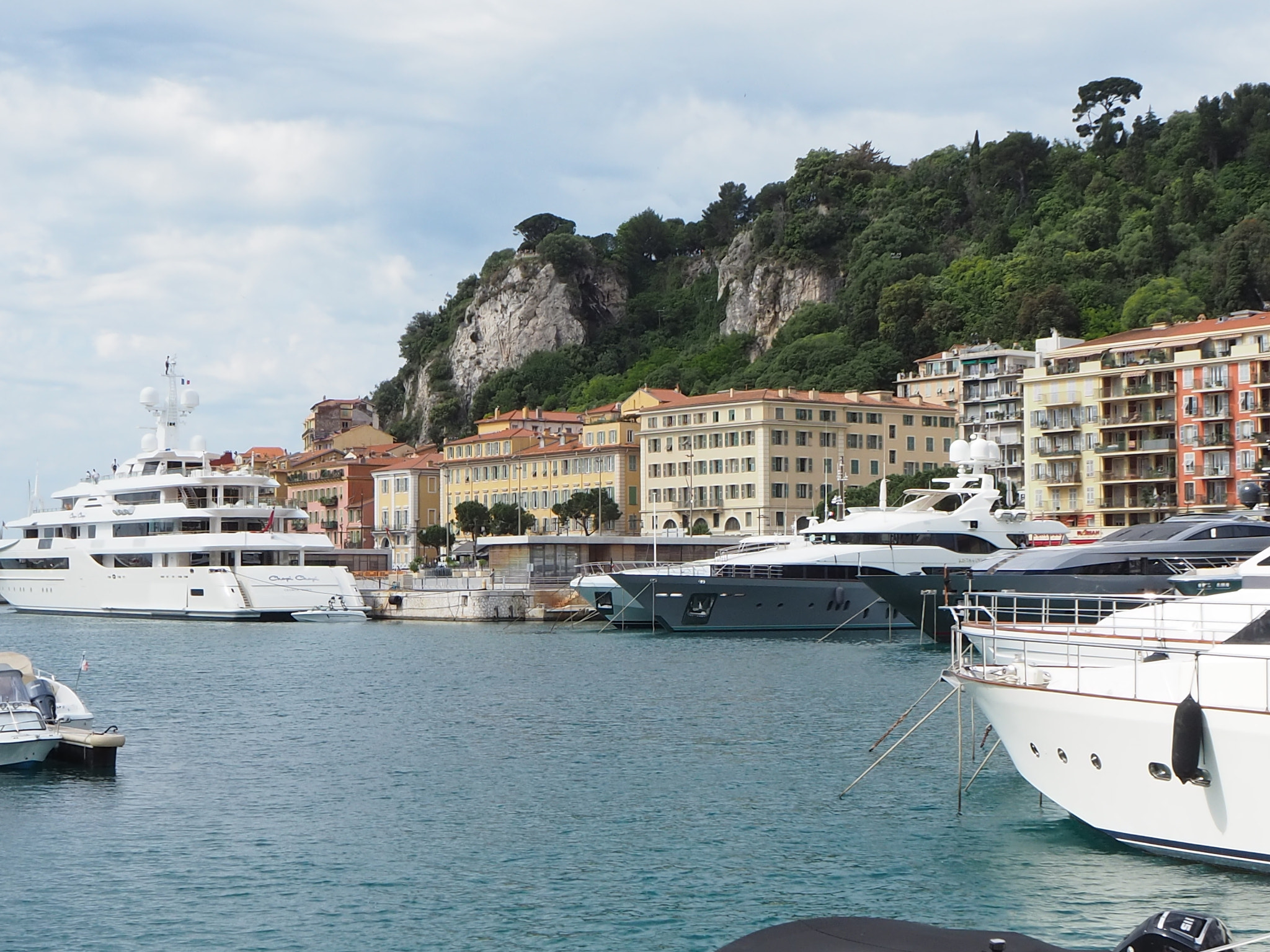 Olympus OM-D E-M10 III sample photo. Nice, france photography