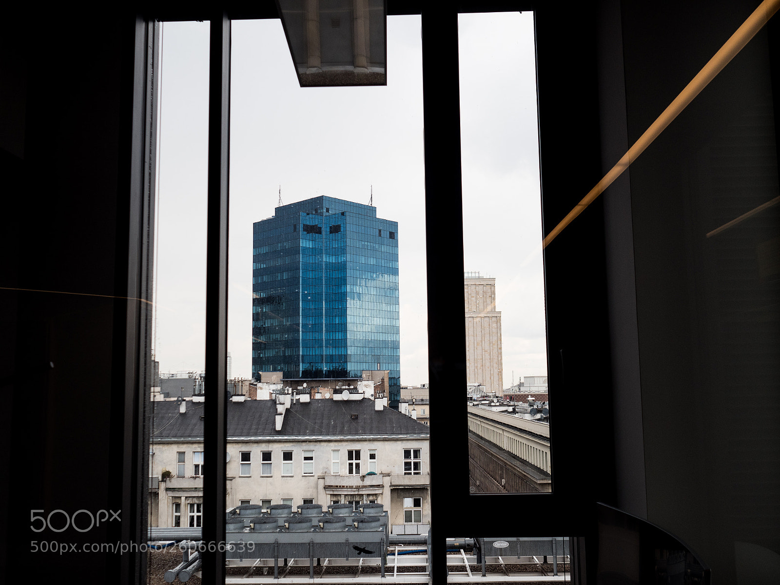Olympus OM-D E-M5 II sample photo. Window view photography