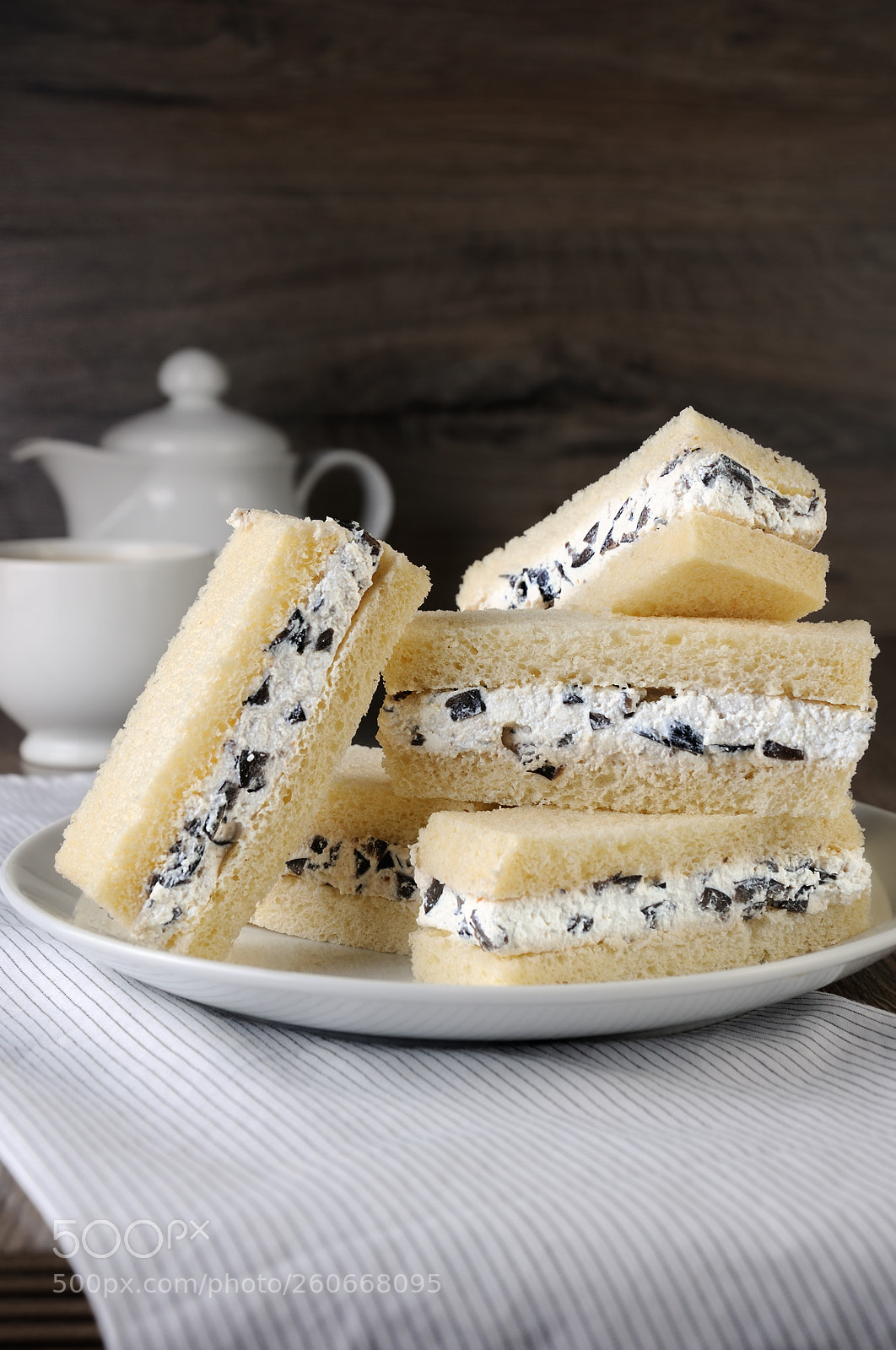 Nikon D90 sample photo. Sandwiches with ricotta and photography