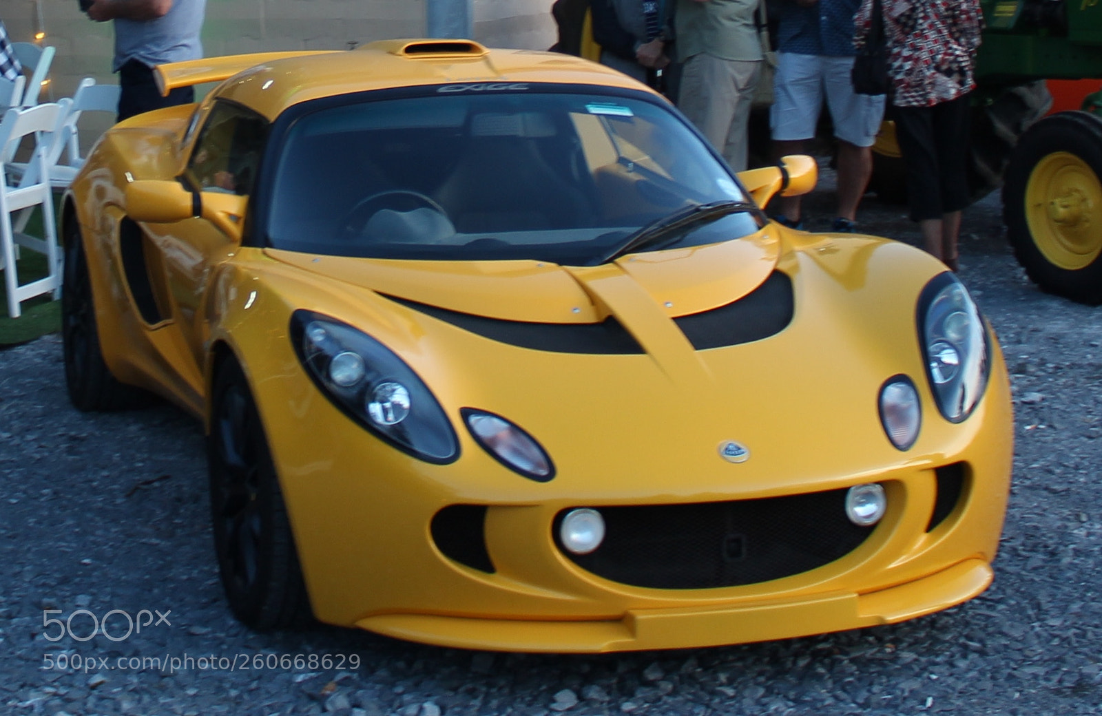 Canon EOS 1200D (EOS Rebel T5 / EOS Kiss X70 / EOS Hi) sample photo. Ferrari car photography
