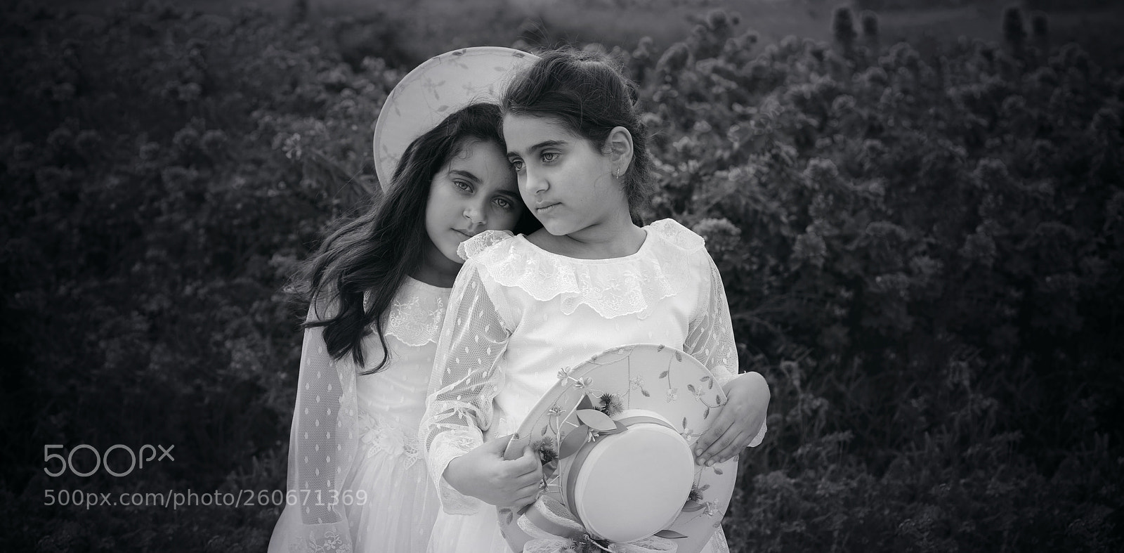Canon EOS 70D sample photo. Sisters photography