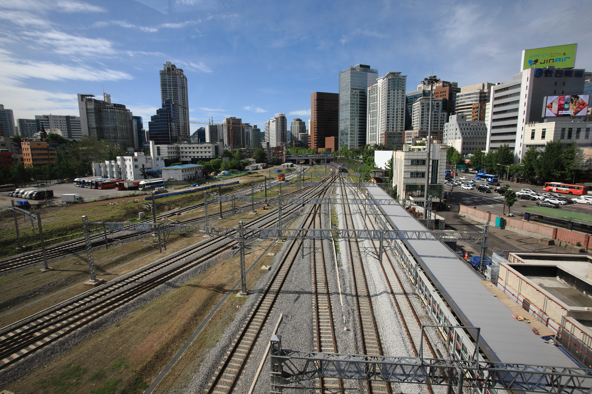 Sigma 17-35mm f/2.8-4 EX DG Aspherical HSM sample photo. Seoul station photography