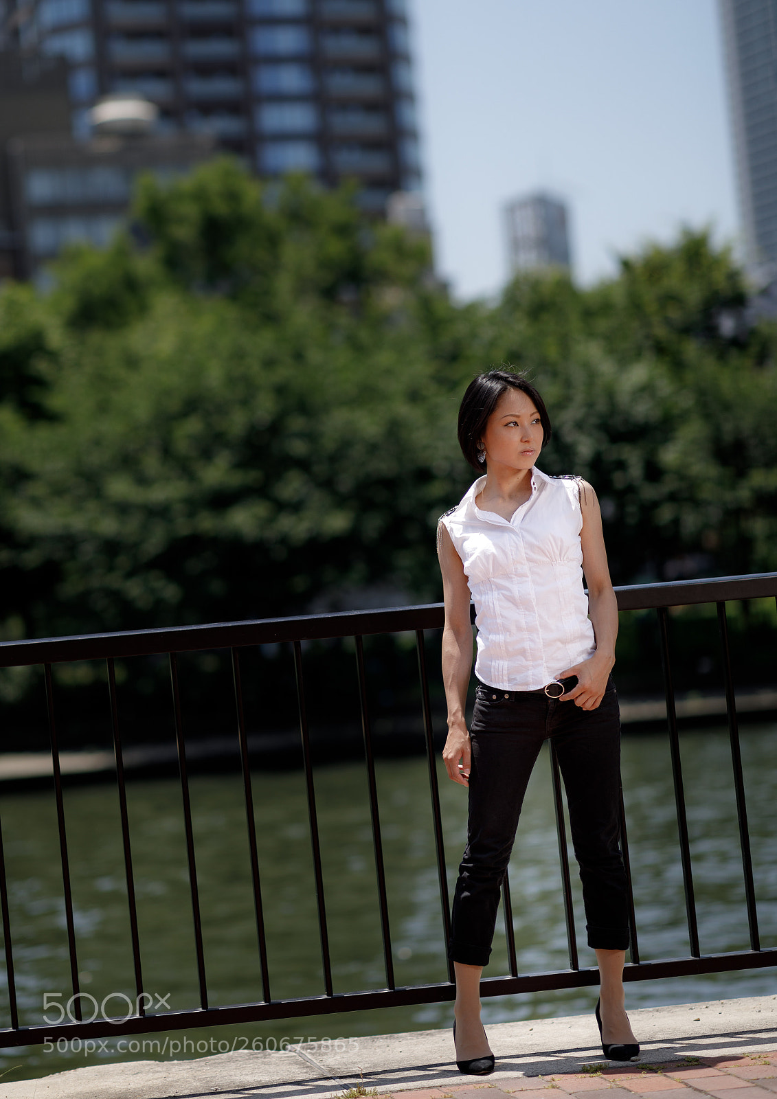 Canon EOS 5D Mark IV sample photo. Early summer osaka photography
