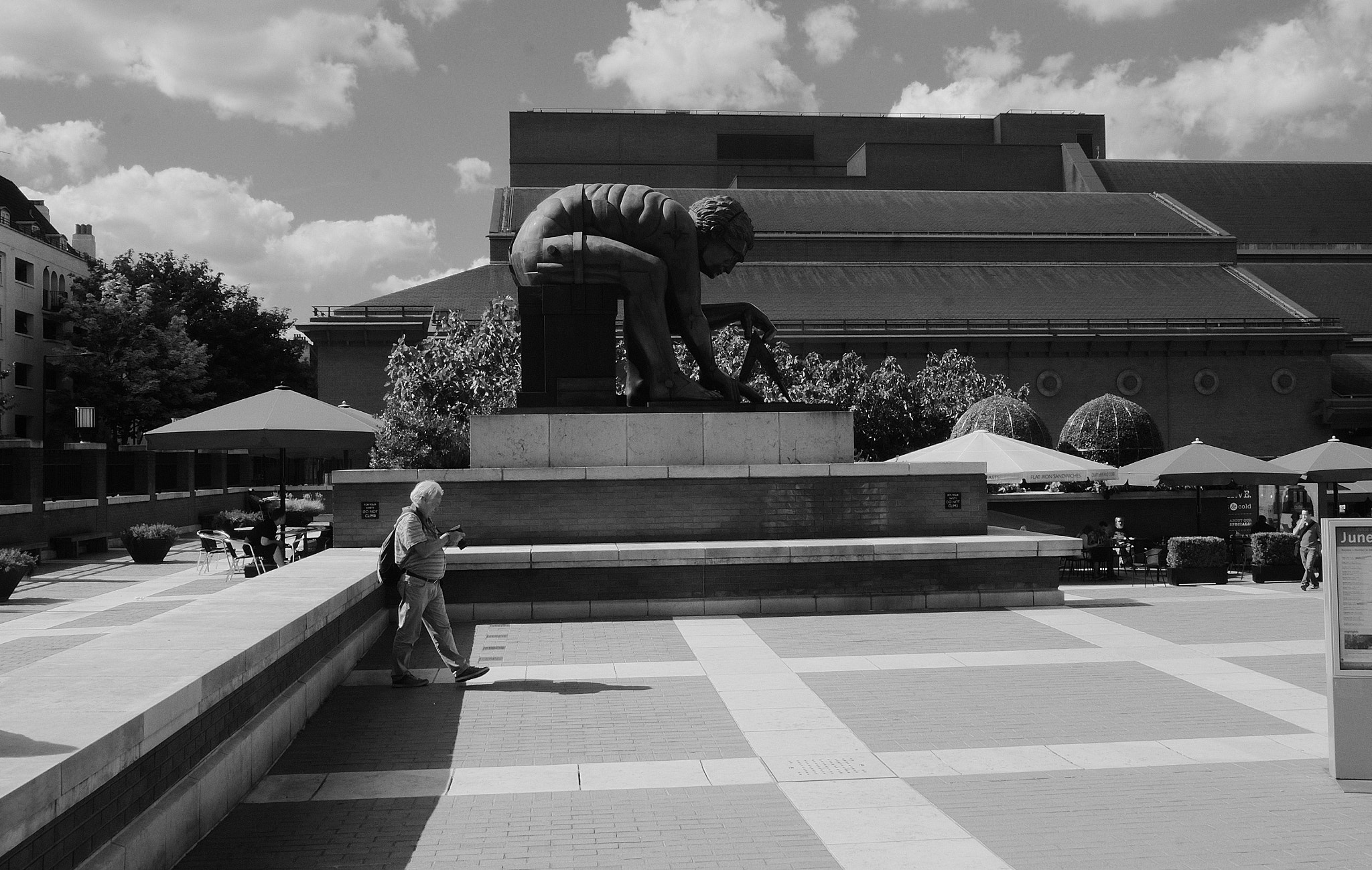 Fujifilm X-E1 sample photo. Mimic photography