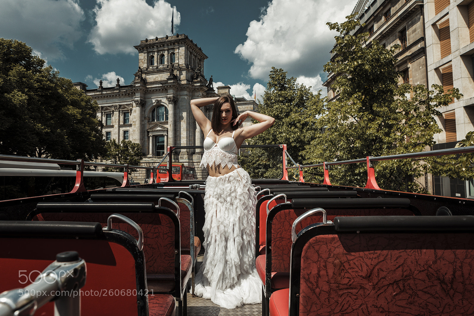 Canon EOS 5D Mark IV sample photo. Historyfashiontour 2 photography