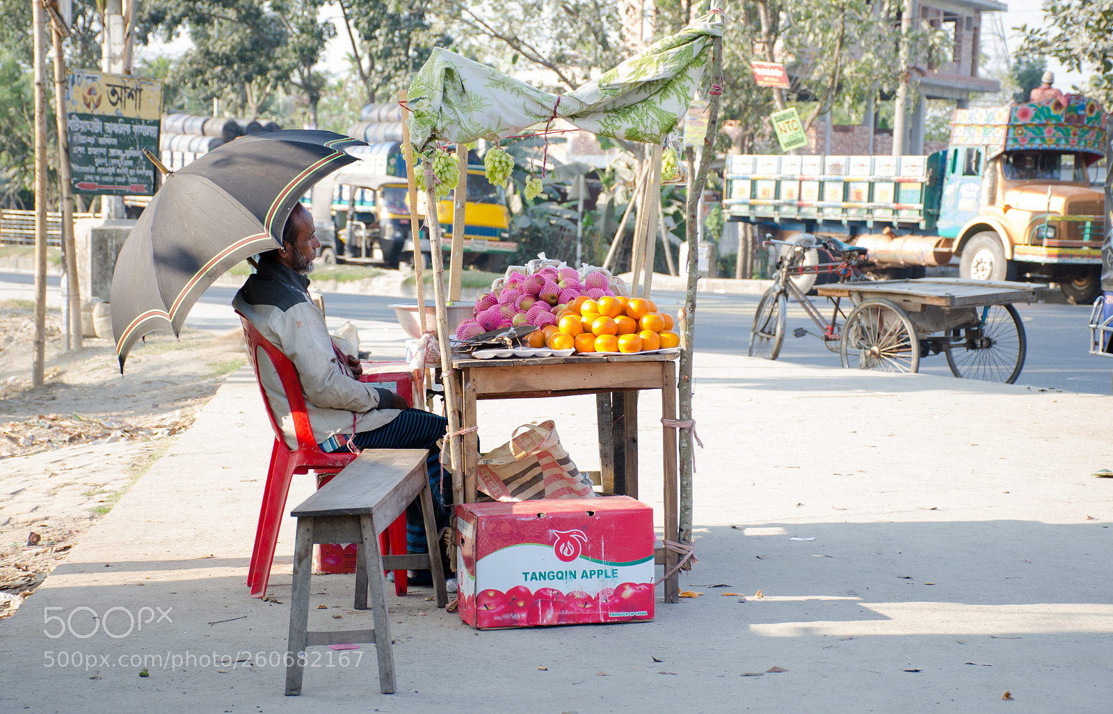 Nikon D7000 sample photo. Street businessman photography