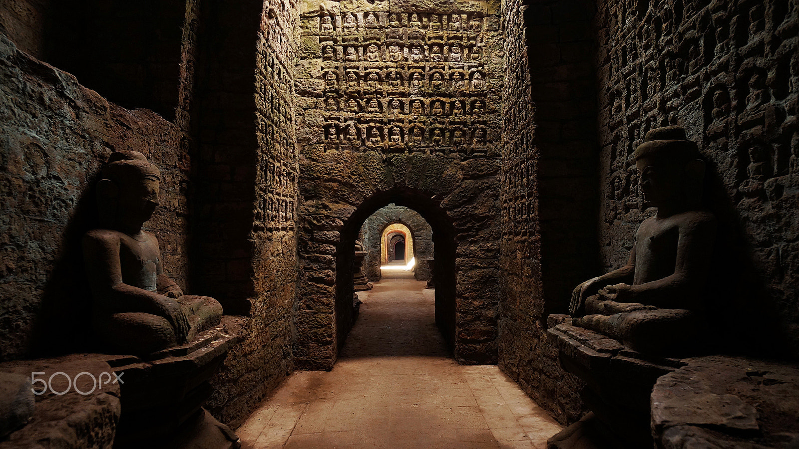 Sony Alpha NEX-6 sample photo. Koe thaung temple photography