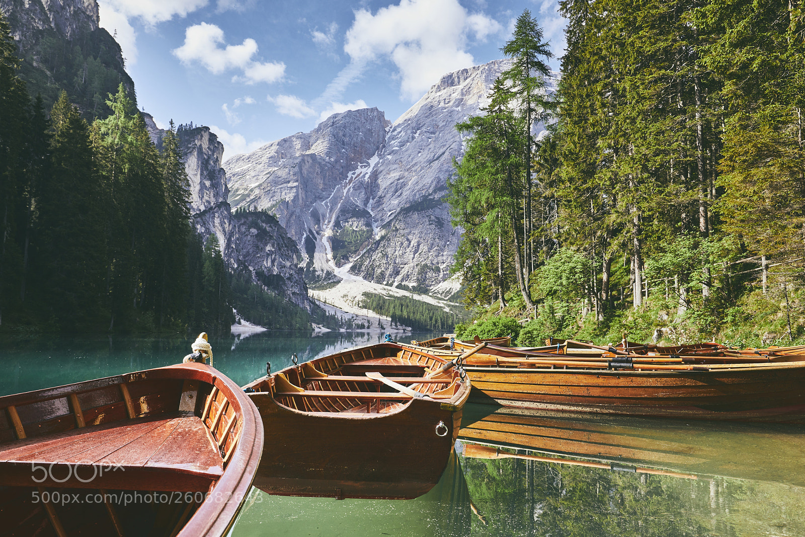Canon EOS 5D Mark IV sample photo. Wooden boats on lake photography