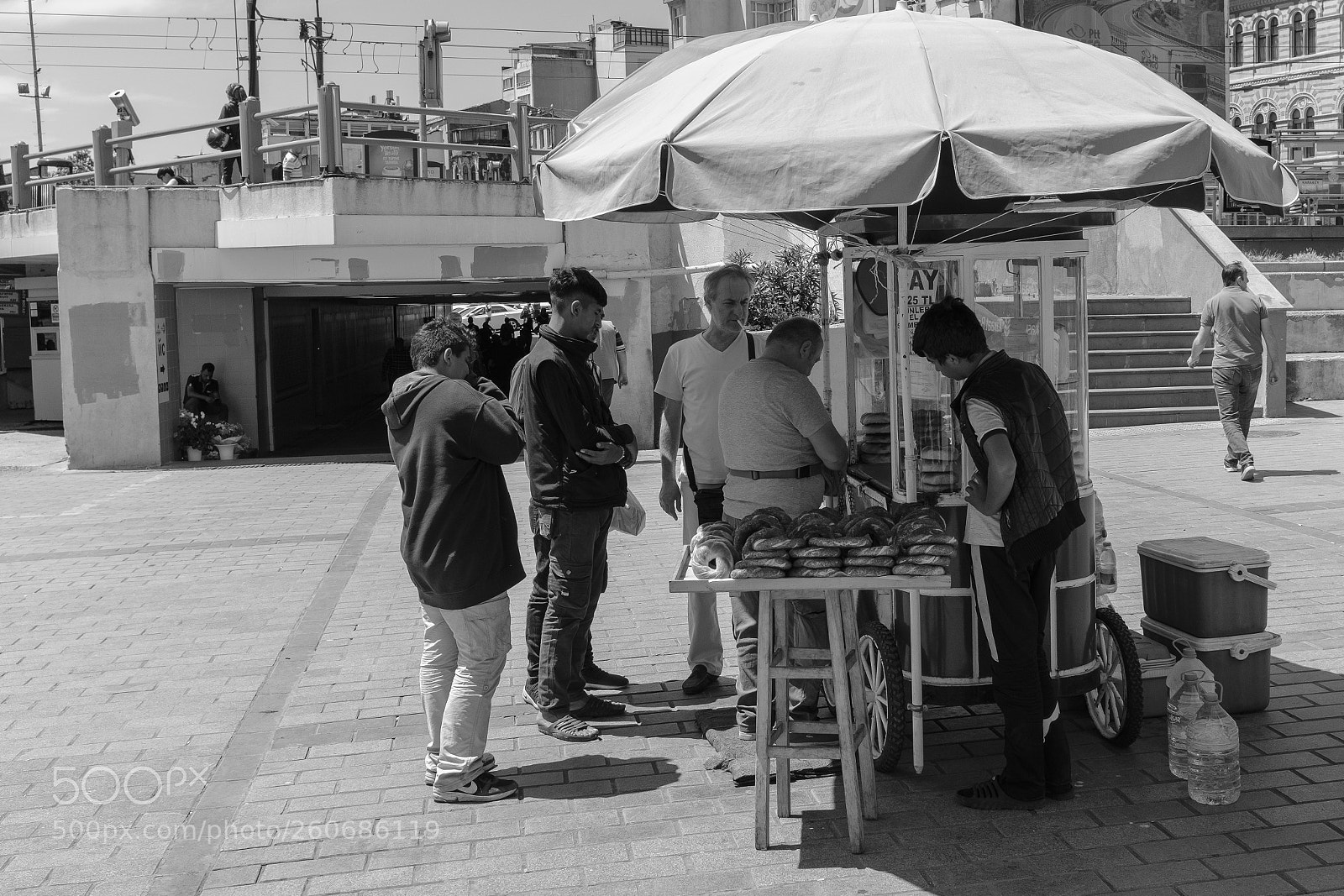 Fujifilm X100F sample photo. İstanbul streets photography