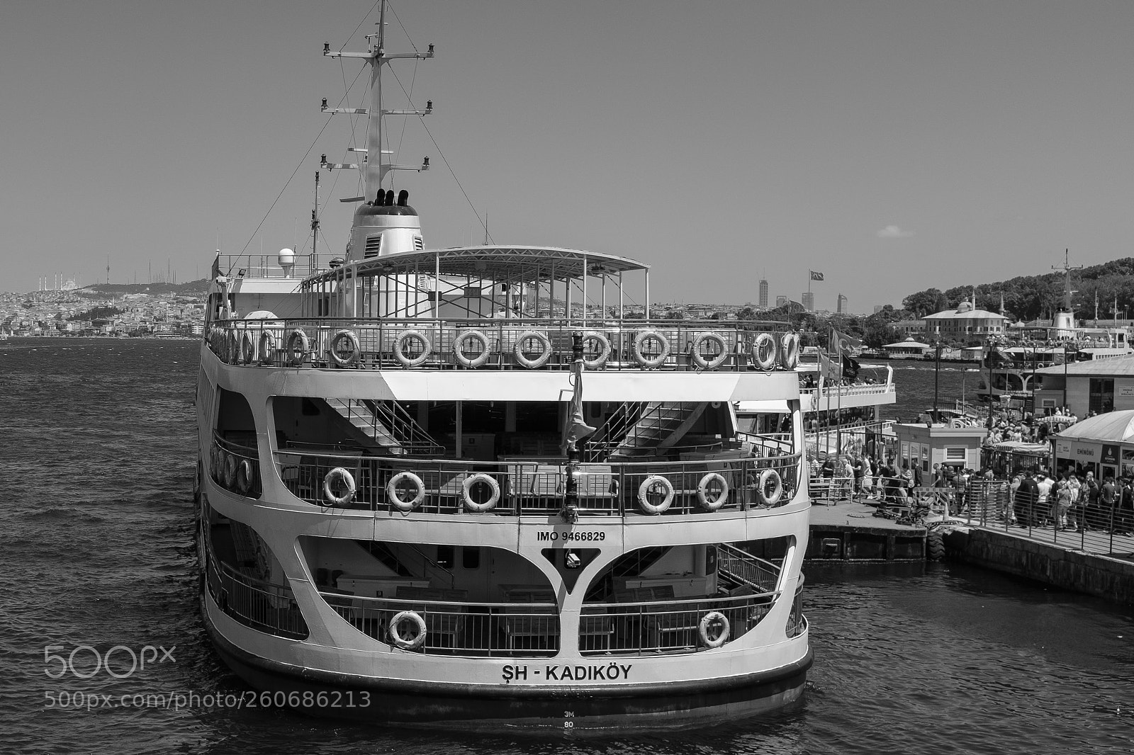 Fujifilm X100F sample photo. İstanbul ferry photography