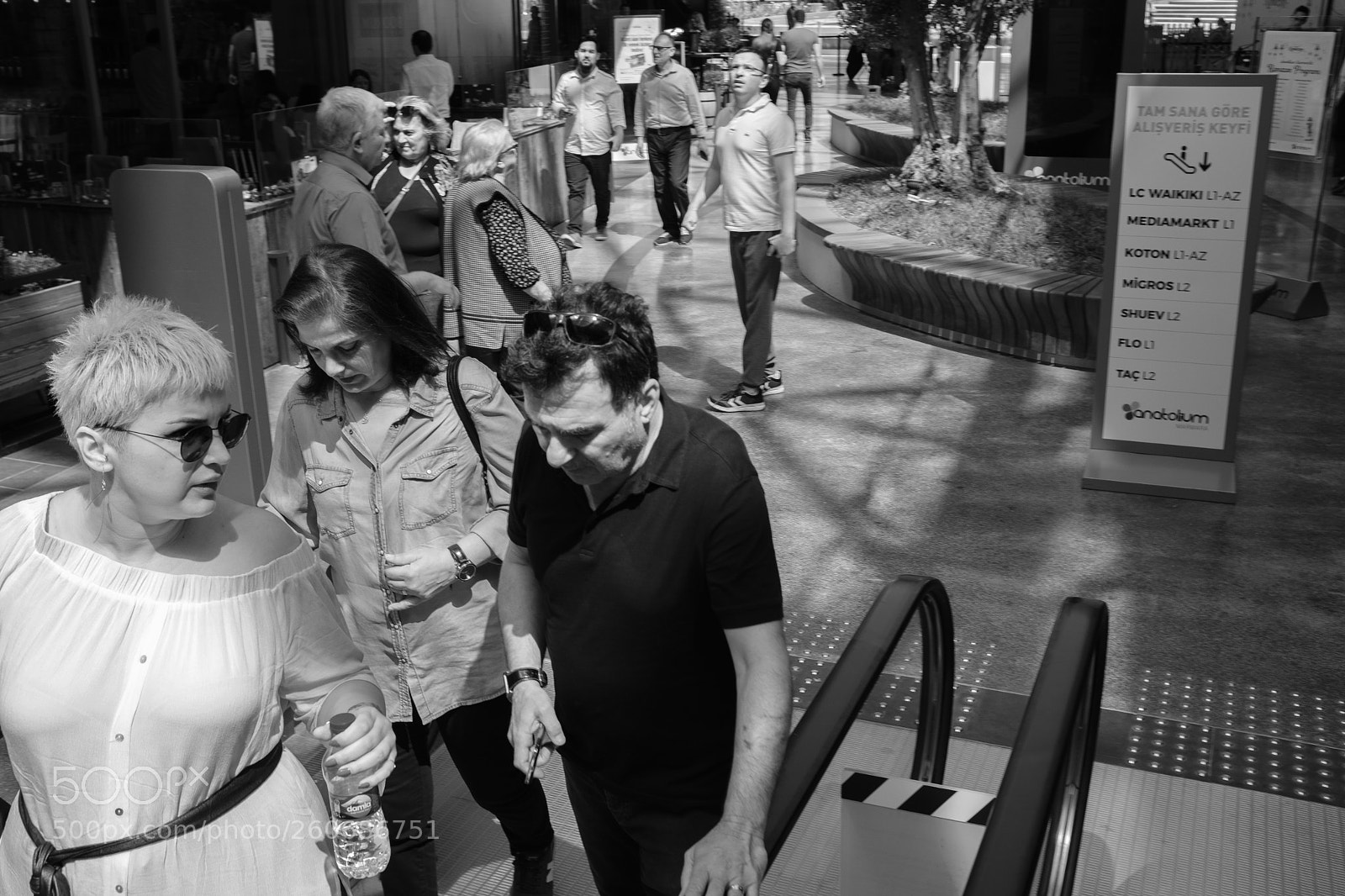 Fujifilm X100F sample photo. İstanbul streets photography
