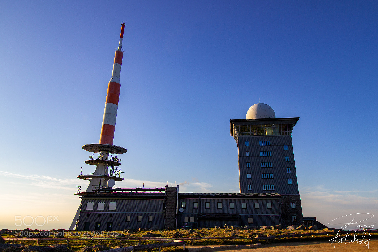 Canon EOS 600D (Rebel EOS T3i / EOS Kiss X5) sample photo. Brocken top. photography
