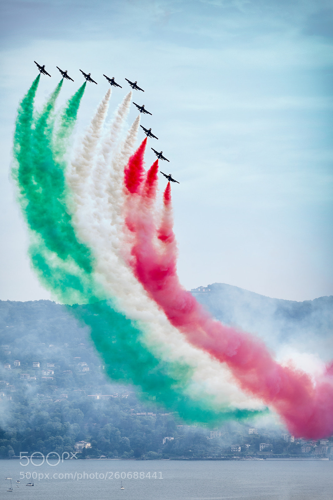 Canon EOS 5D Mark II sample photo. The italian aerobatic team photography