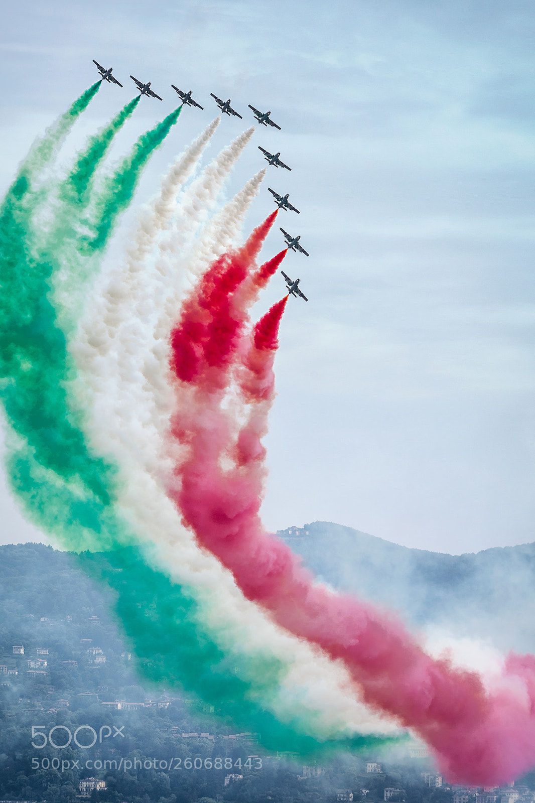 Canon EOS 5D Mark II sample photo. The italian aerobatic team photography