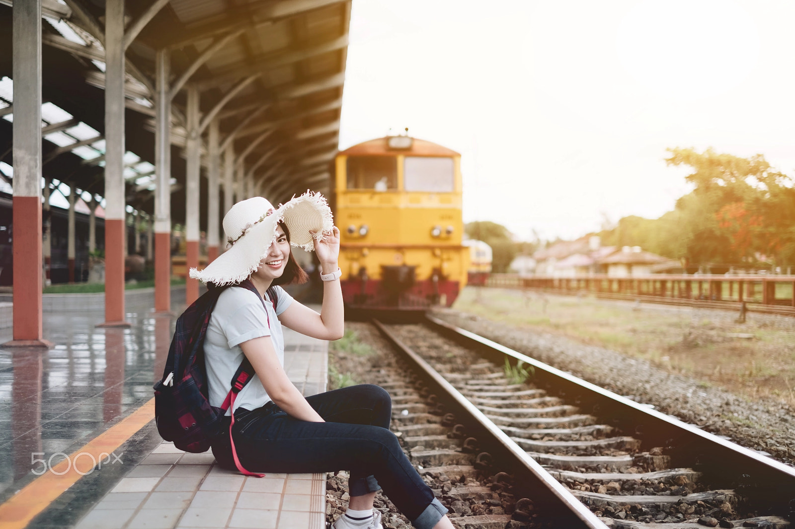 Fujifilm X-E3 sample photo. Beautiful young woman waiting for a train on the platform of chi photography