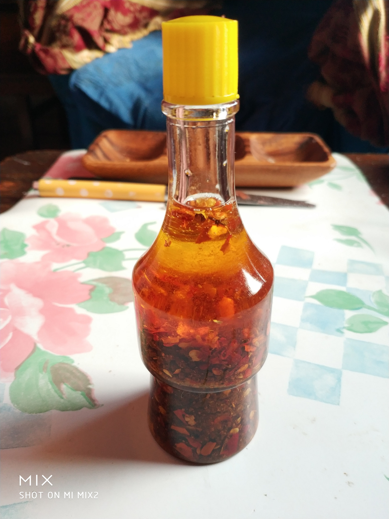 Xiaomi Mi MIX 2 sample photo. Spiced oil photography