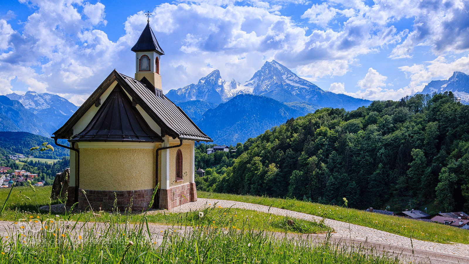 Canon EOS 70D sample photo. The chapel and the photography