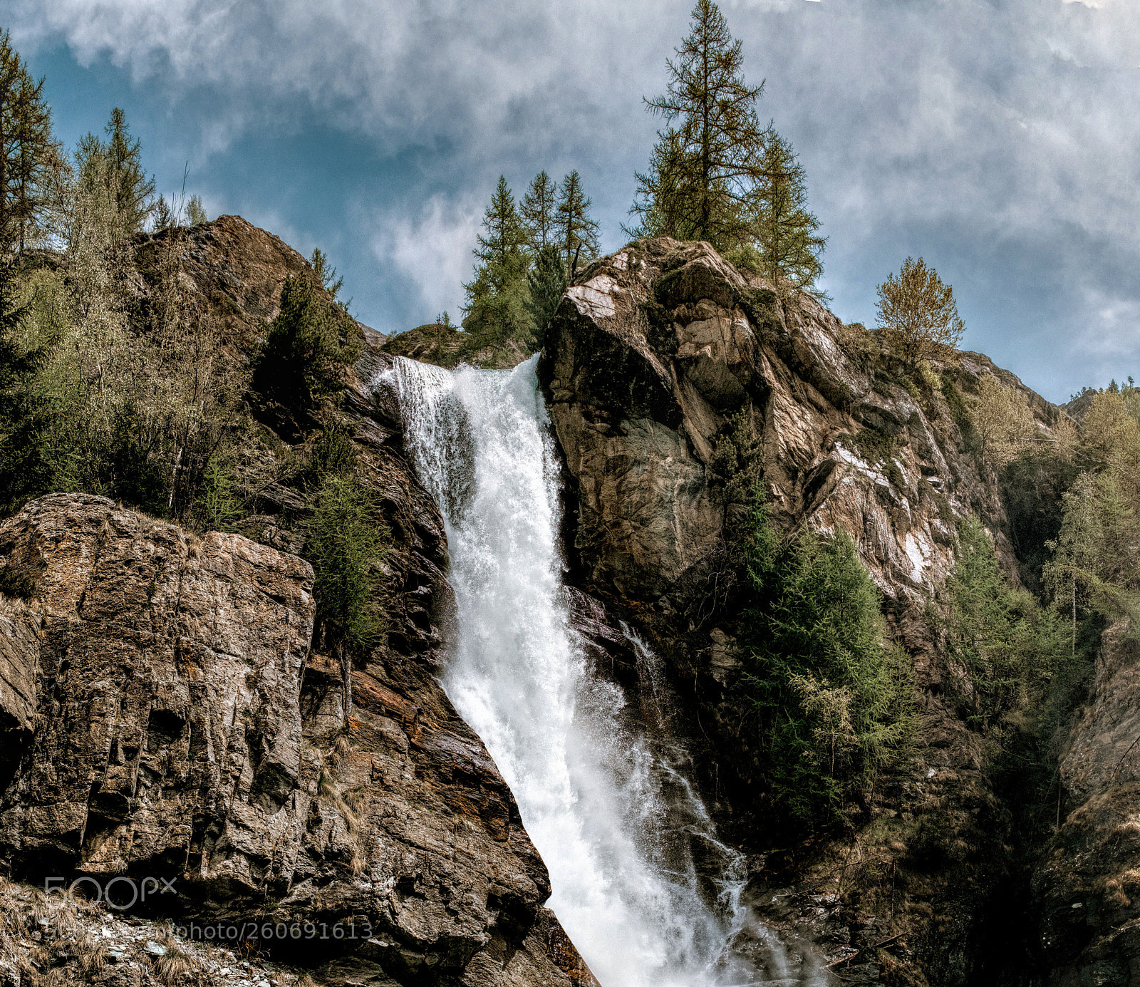 Fujifilm X100F sample photo. Wasserfall photography