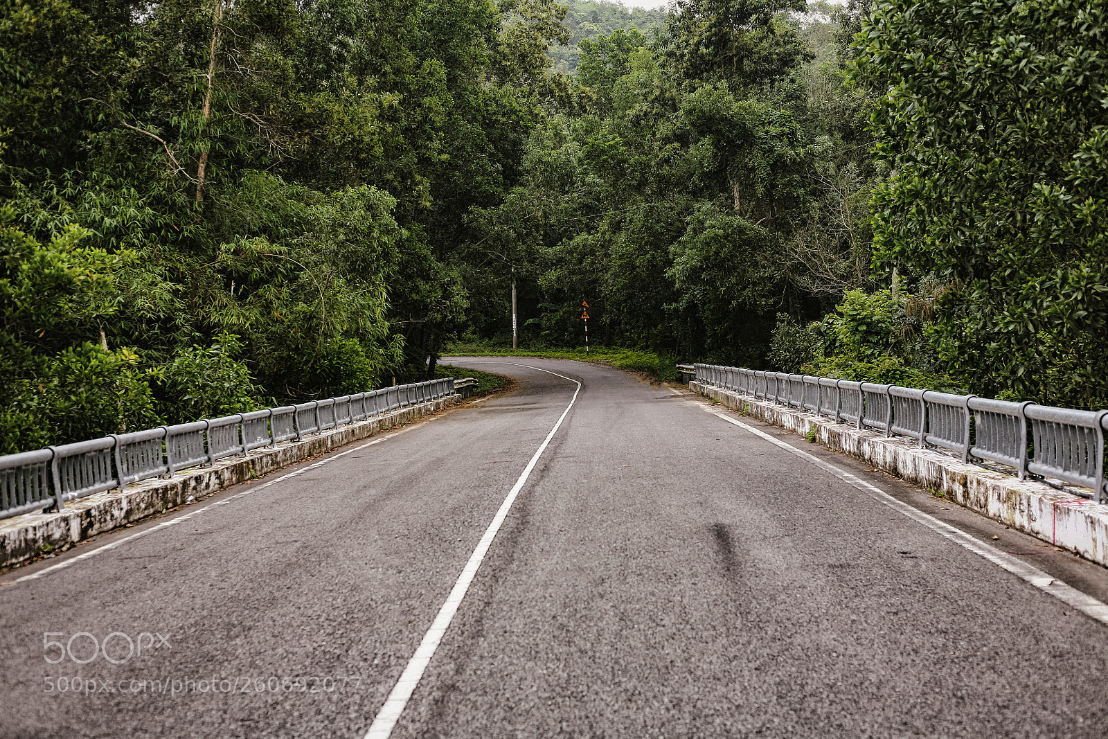 Canon EOS 5D sample photo. Empty photography