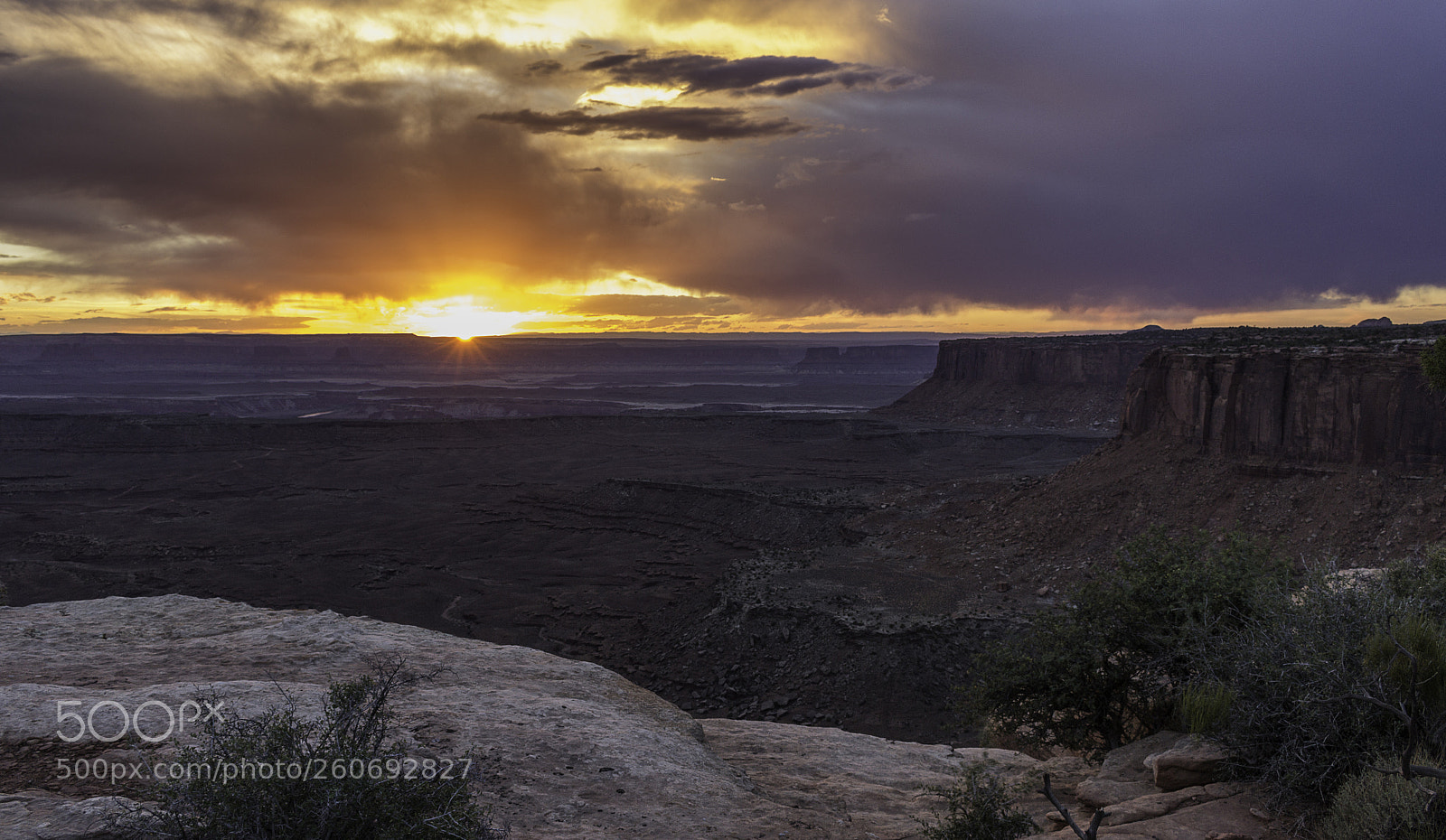 Canon EOS 600D (Rebel EOS T3i / EOS Kiss X5) sample photo. Sunset at canyonlands national photography