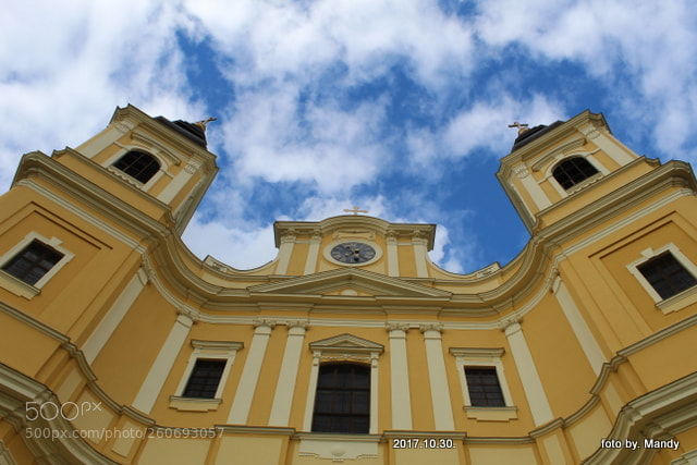 Canon EOS 1300D (EOS Rebel T6 / EOS Kiss X80) sample photo. Catholic church photography