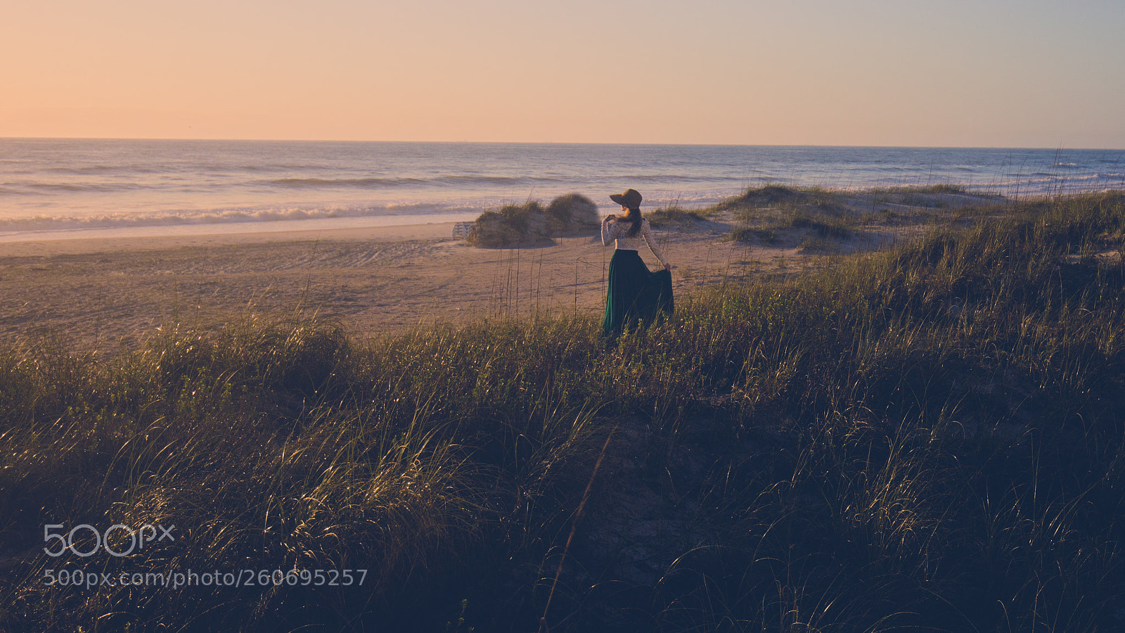 Canon EOS 5D Mark IV sample photo. Beach, portrait, landscape photography