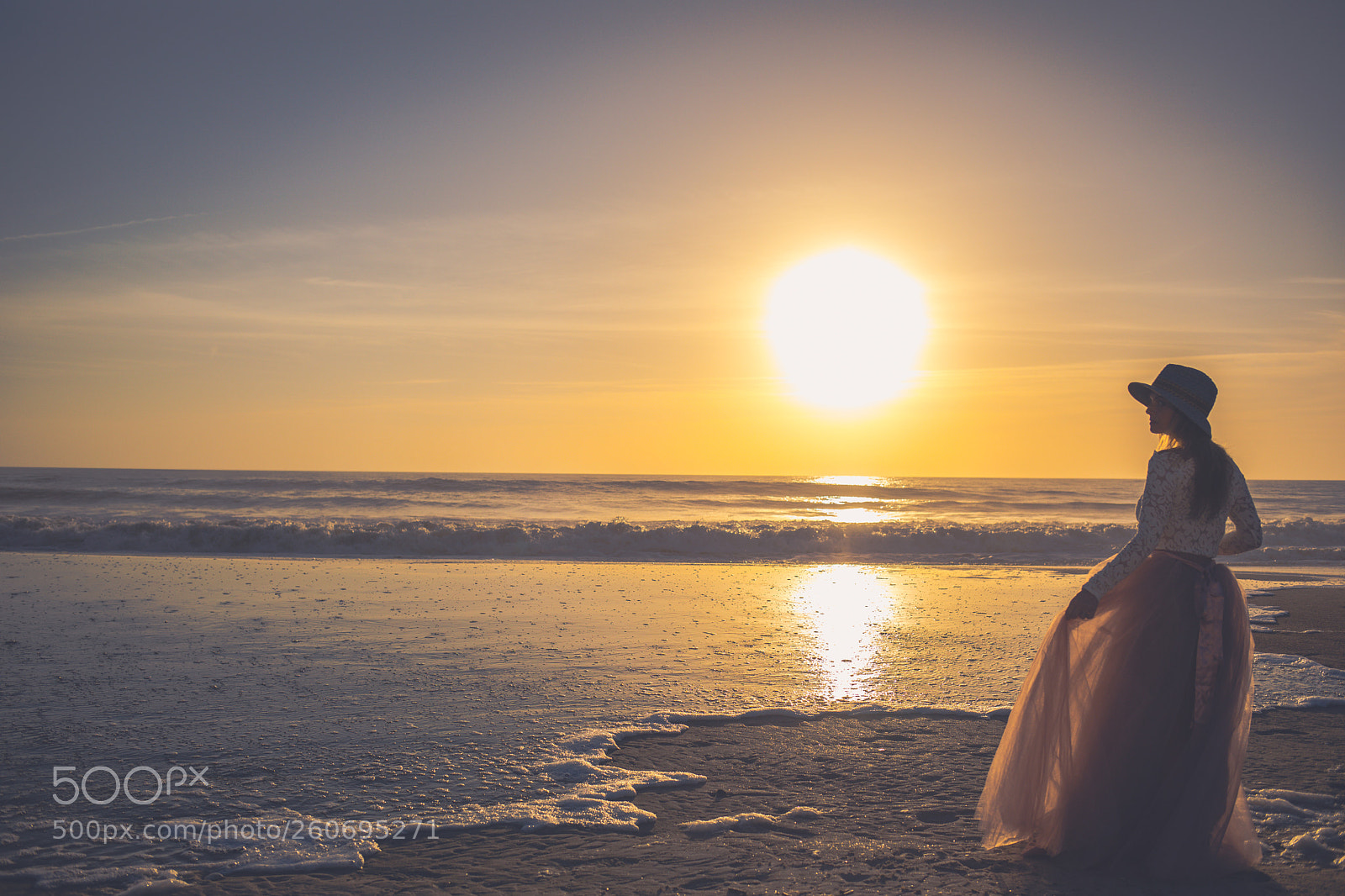 Canon EOS 5D Mark IV sample photo. Beach, portrait, landscape photography