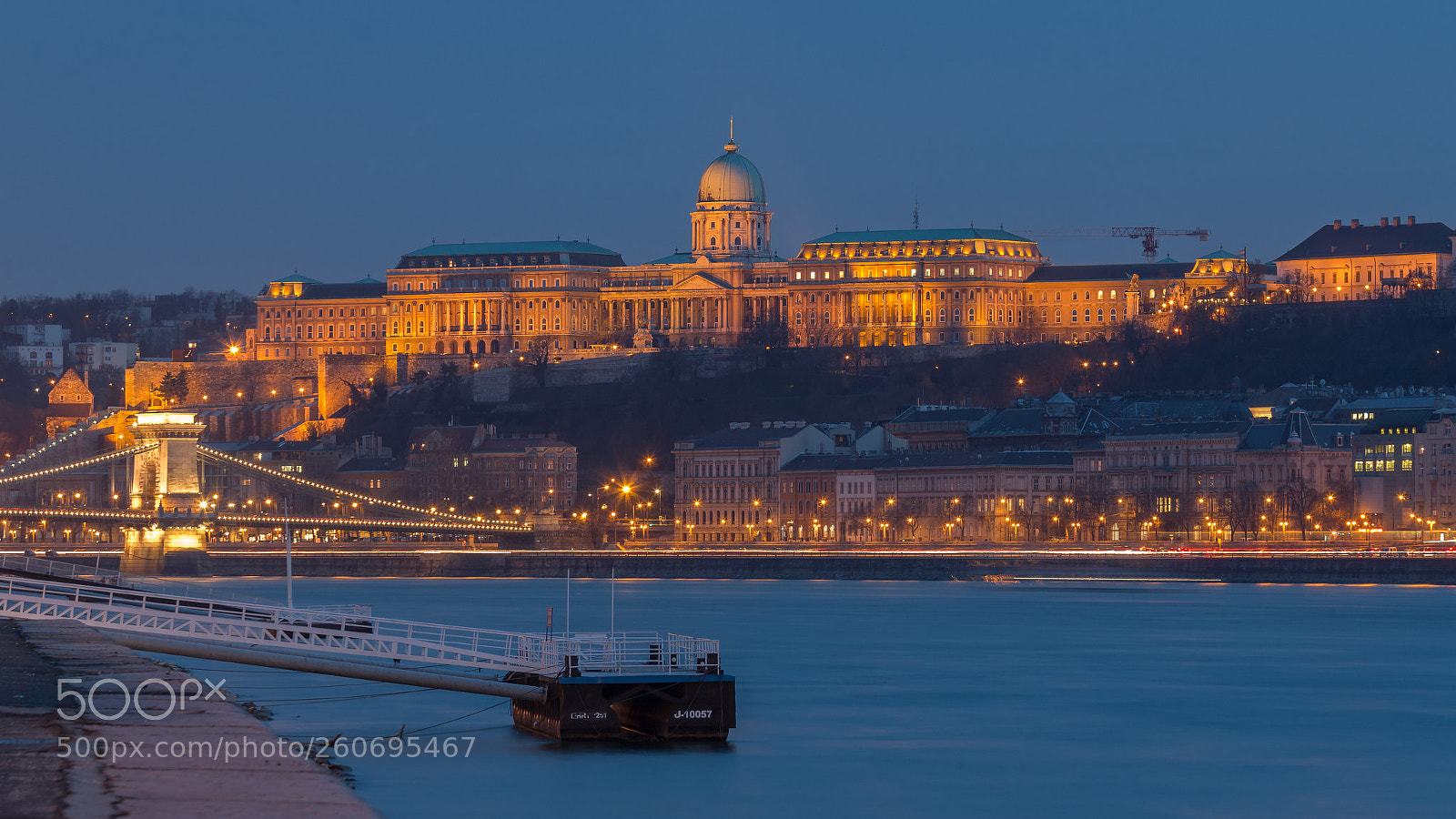 Canon EOS 70D sample photo. Chain bridge and the photography