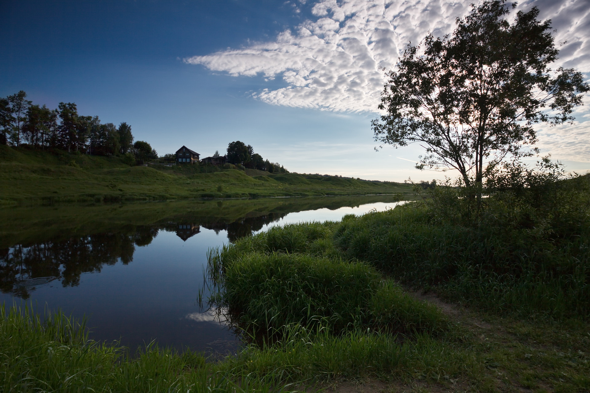 Sigma 10-20mm F3.5 EX DC HSM sample photo. "Дом на Набережной" photography