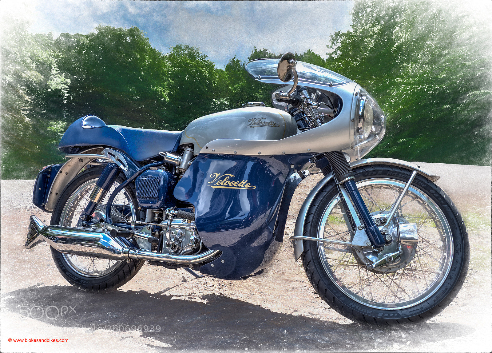 Olympus OM-D E-M1 Mark II sample photo. 1966 velocette thruxton 500cc photography