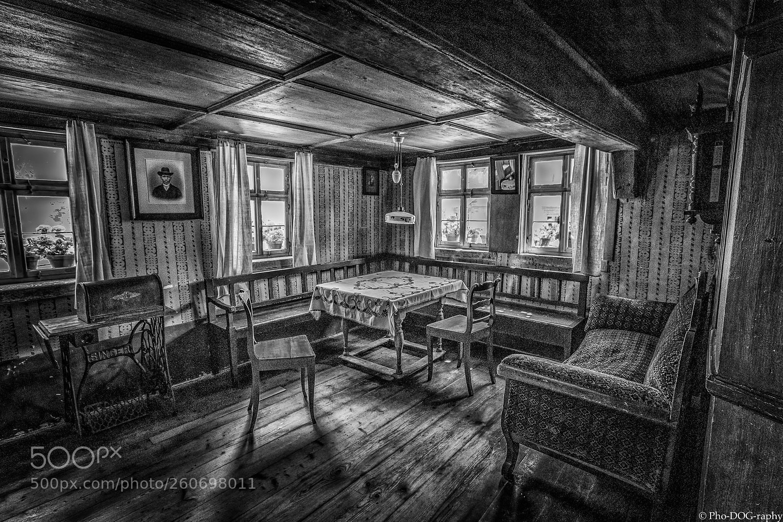 Canon EOS 80D sample photo. Vintage room photography
