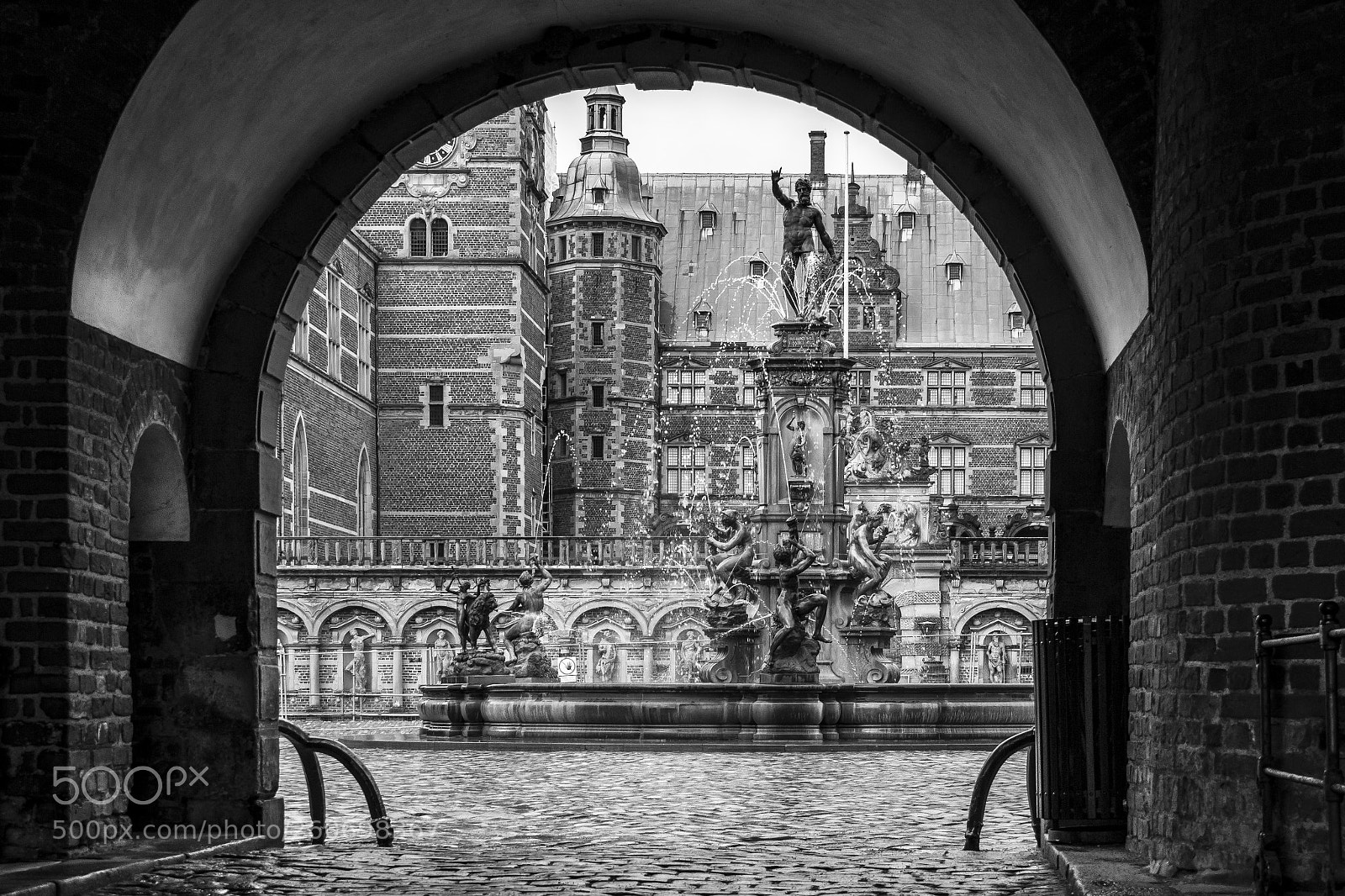 Canon EOS 600D (Rebel EOS T3i / EOS Kiss X5) sample photo. Frederiksborg castle photography
