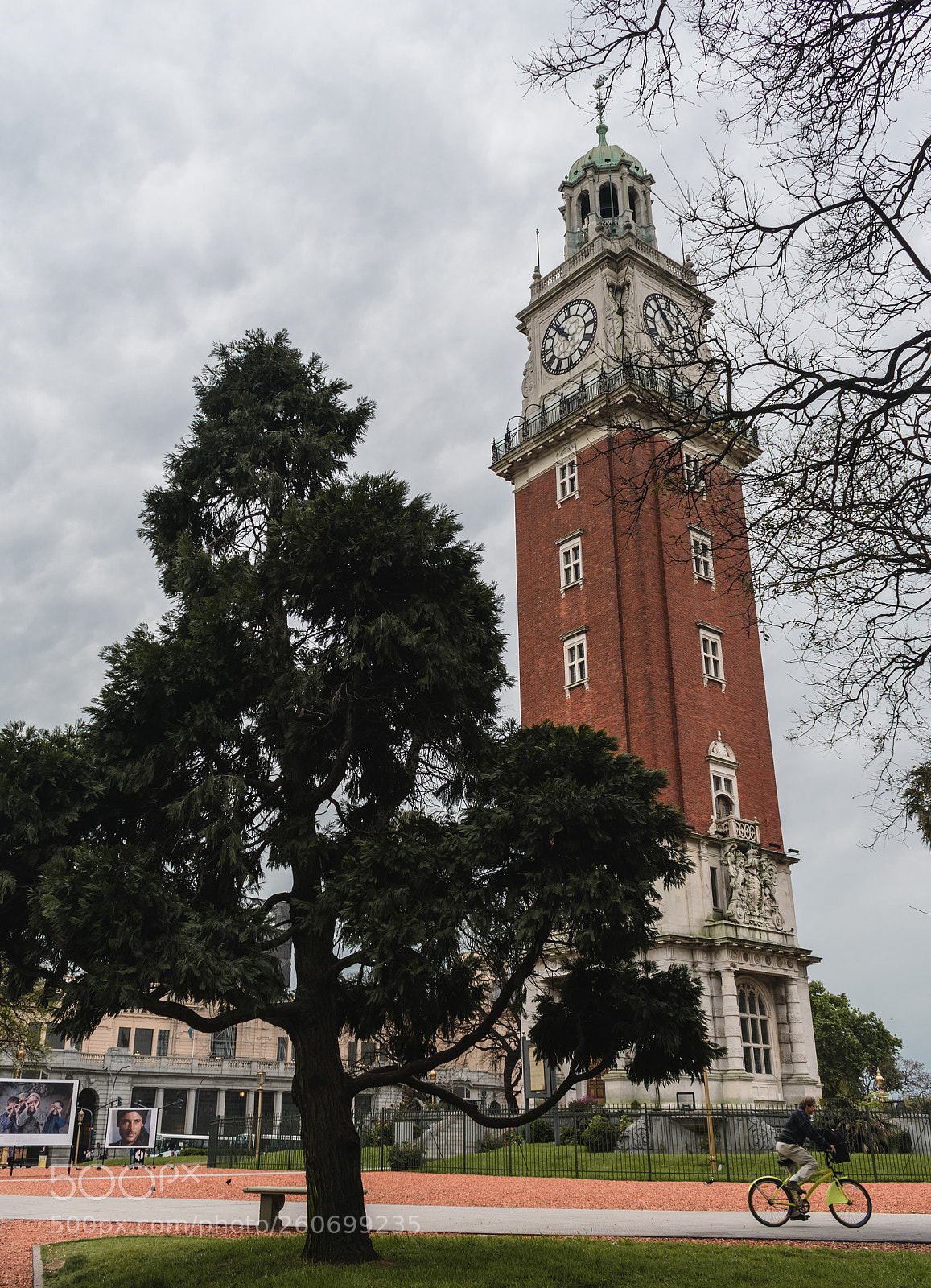 Nikon D3400 sample photo. Torre monumental photography