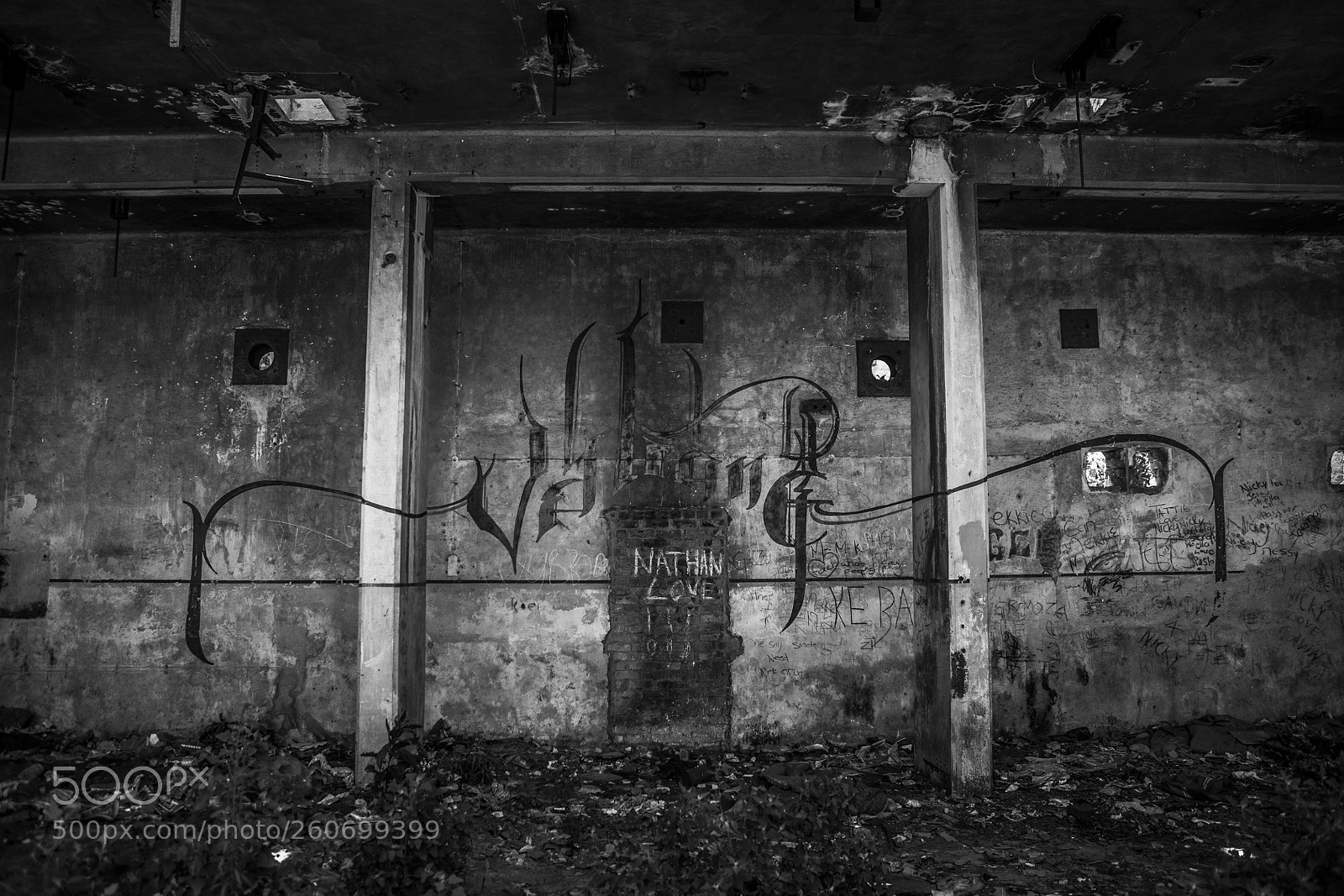 Canon EOS 5D Mark II sample photo. A dark place photography