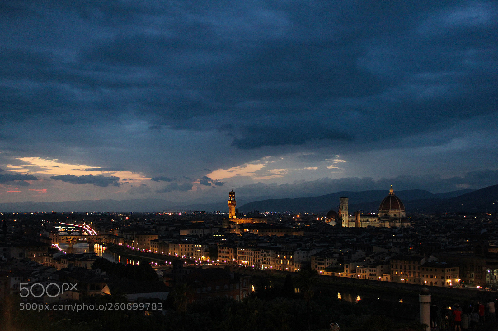 Canon EOS 550D (EOS Rebel T2i / EOS Kiss X4) sample photo. Florence de nuit photography