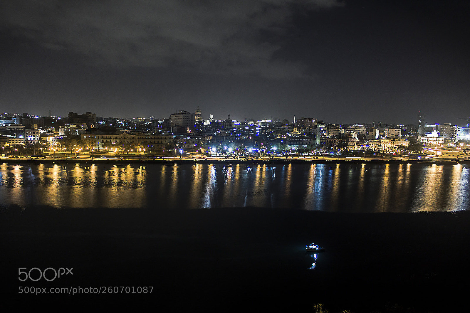 Canon EOS 1200D (EOS Rebel T5 / EOS Kiss X70 / EOS Hi) sample photo. Skyline of havana photography